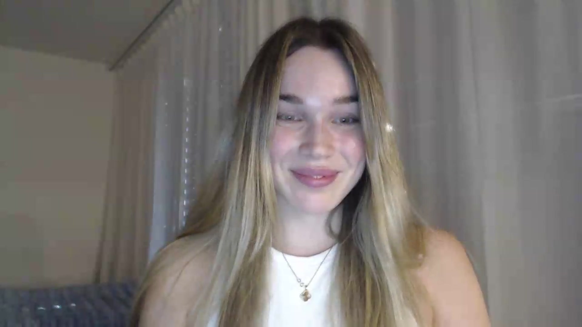 Gallery image thumbnail from Ooh_Cassie's myfreecams stream on, 07/06/2026, 18:31 image 18 of 20