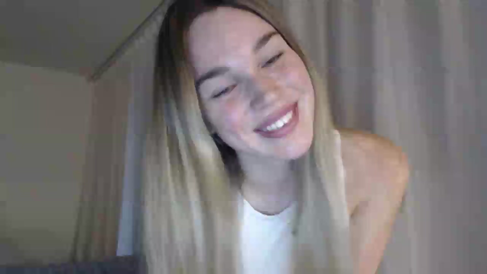 Gallery image thumbnail from Ooh_Cassie's myfreecams stream on, 07/06/2026, 18:31 image 13 of 20