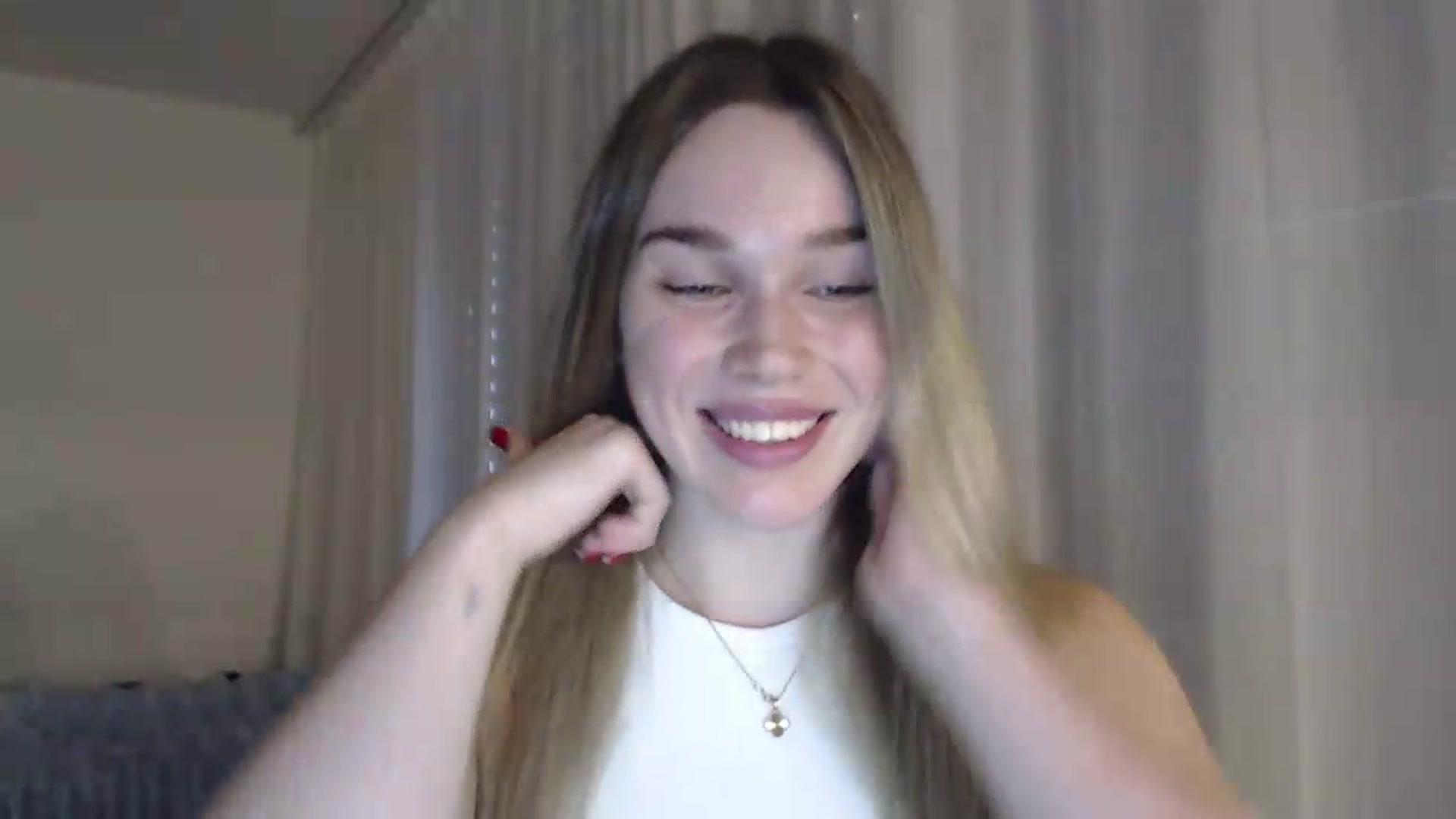 Gallery image thumbnail from Ooh_Cassie's myfreecams stream on, 07/06/2026, 18:31 image 10 of 20