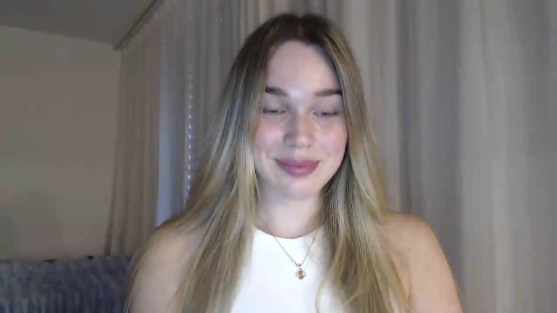 Gallery image thumbnail from Ooh_Cassie's myfreecams stream on, 07/06/2026, 18:31 image 5 of 20