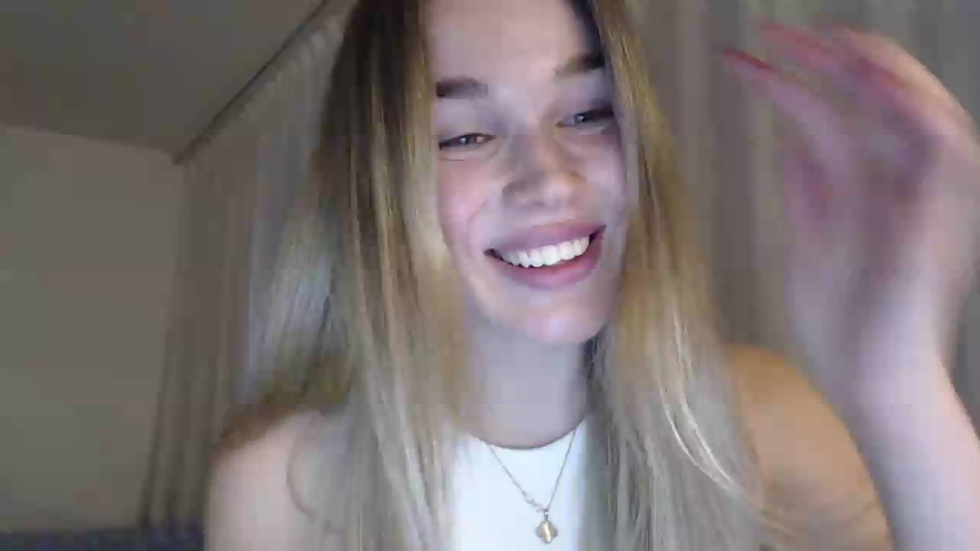 Gallery image thumbnail from Ooh_Cassie's myfreecams stream on, 07/06/2026, 18:31 image 15 of 20