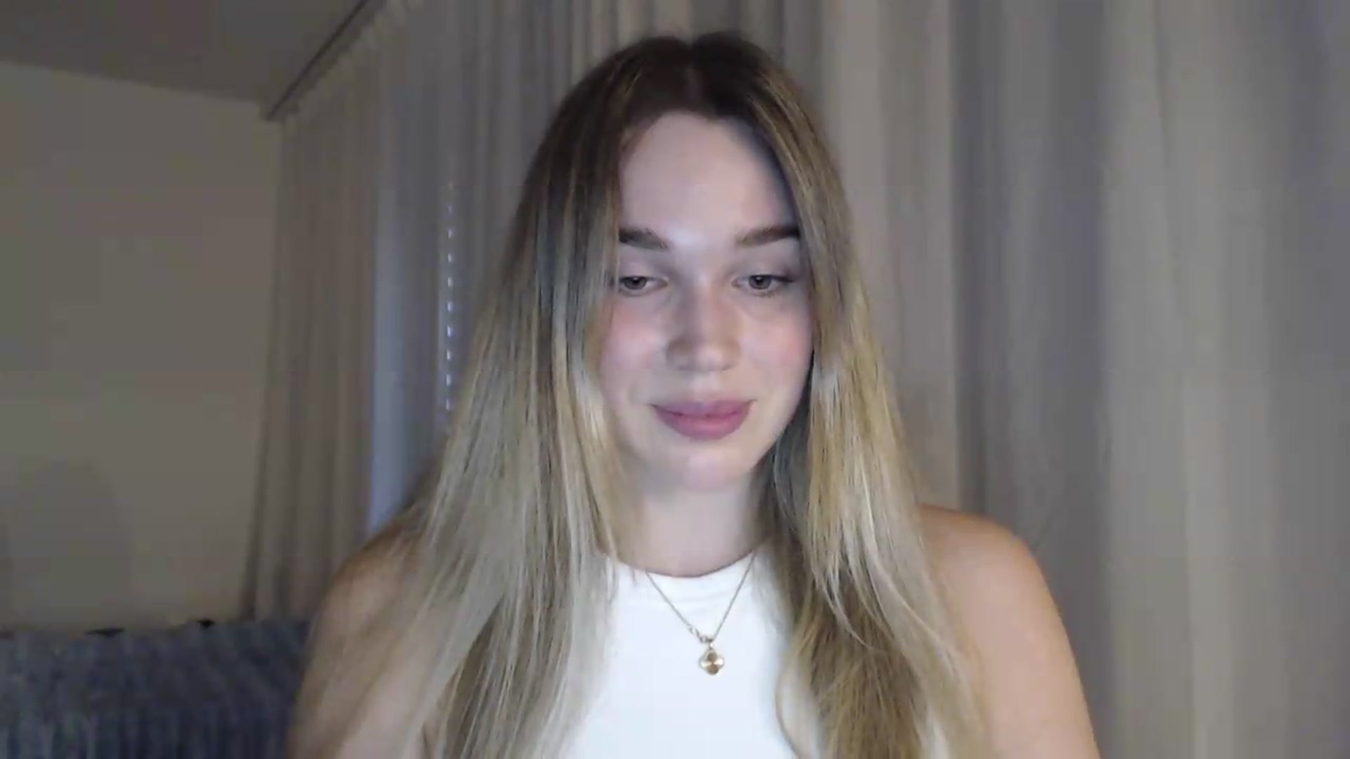 Gallery image thumbnail from Ooh_Cassie's myfreecams stream on, 07/06/2026, 18:31 image 2 of 20