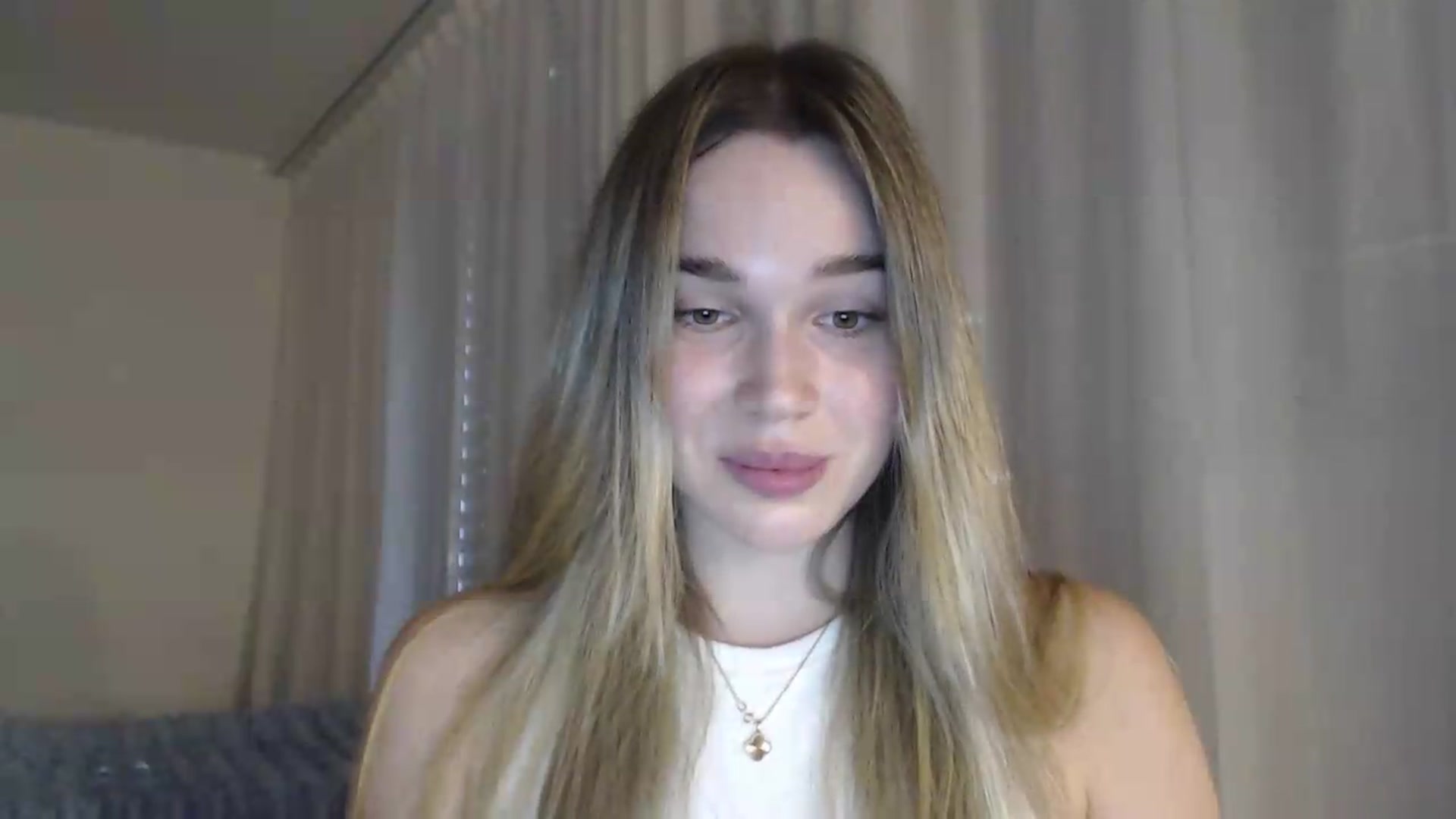 Gallery image thumbnail from Ooh_Cassie's myfreecams stream on, 07/06/2026, 18:31 image 19 of 20