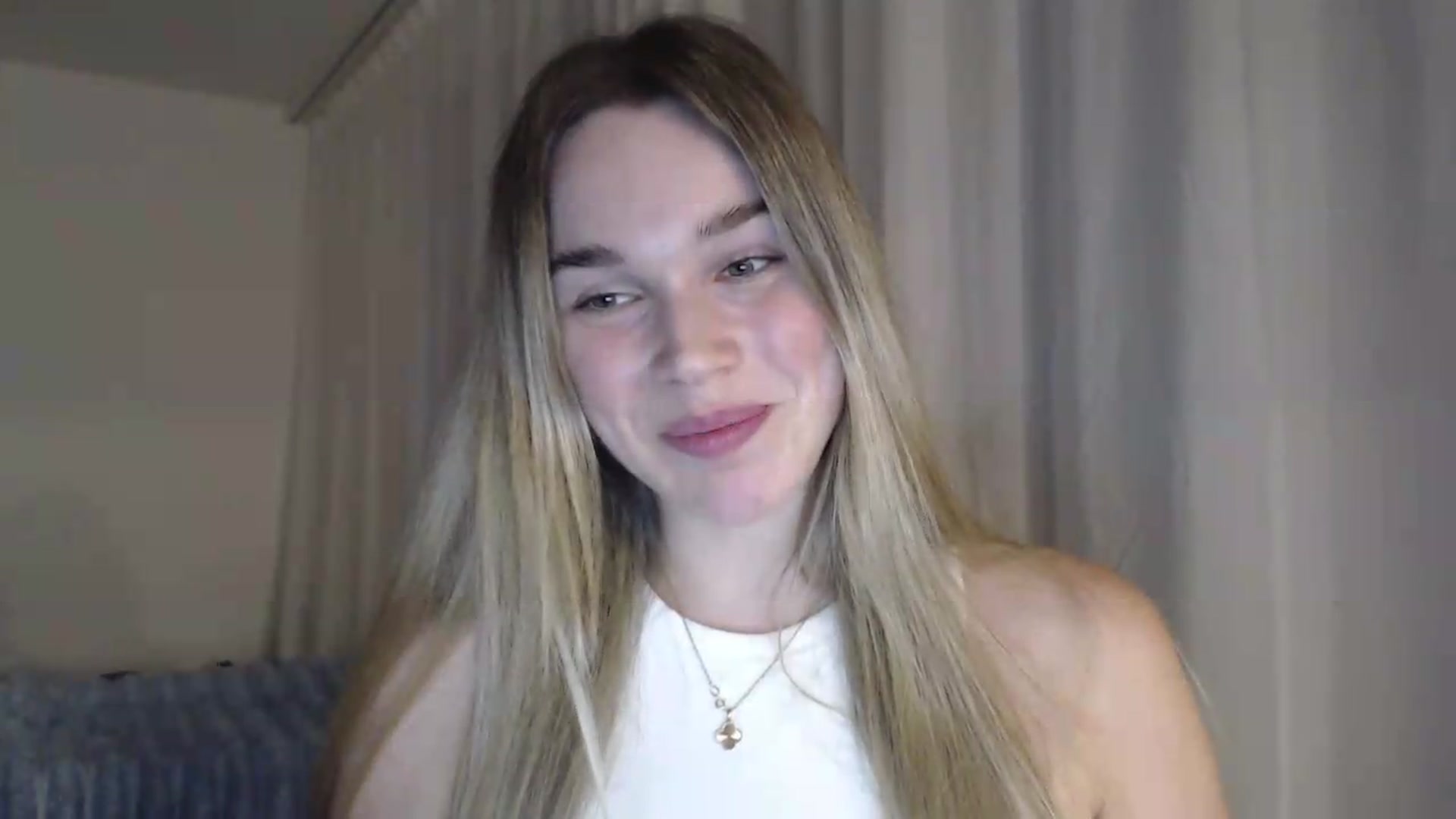 Gallery image thumbnail from Ooh_Cassie's myfreecams stream on, 07/06/2026, 19:45 image 2 of 20