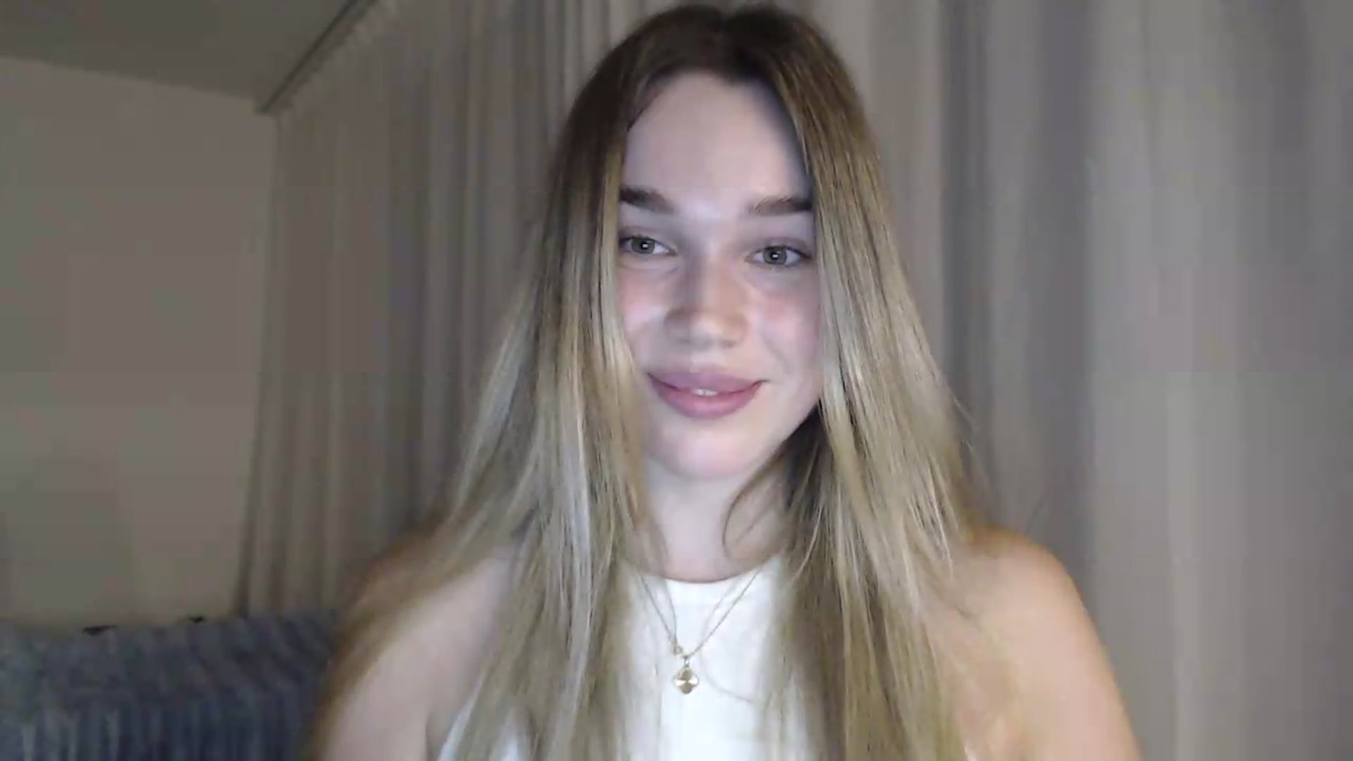 Gallery image thumbnail from Ooh_Cassie's myfreecams stream on, 07/06/2026, 19:45 image 8 of 20