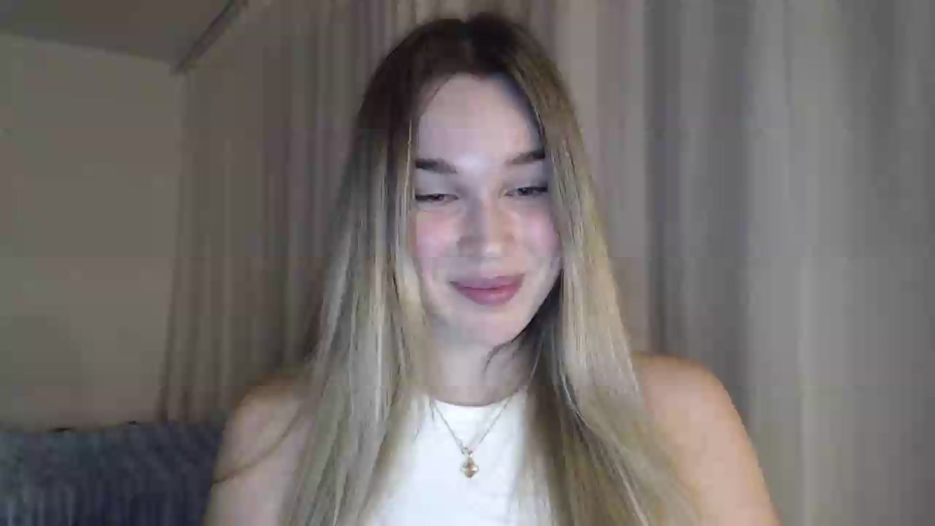 Gallery image thumbnail from Ooh_Cassie's myfreecams stream on, 07/06/2026, 19:45 image 17 of 20