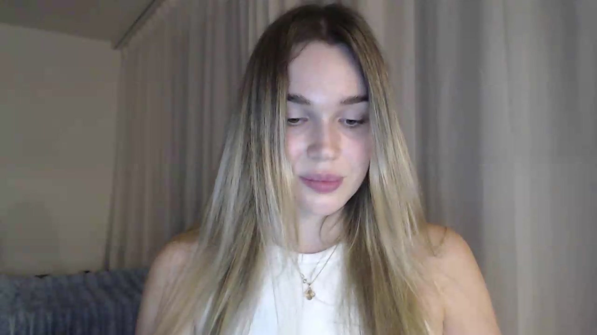 Gallery image thumbnail from Ooh_Cassie's myfreecams stream on, 07/06/2026, 19:45 image 10 of 20