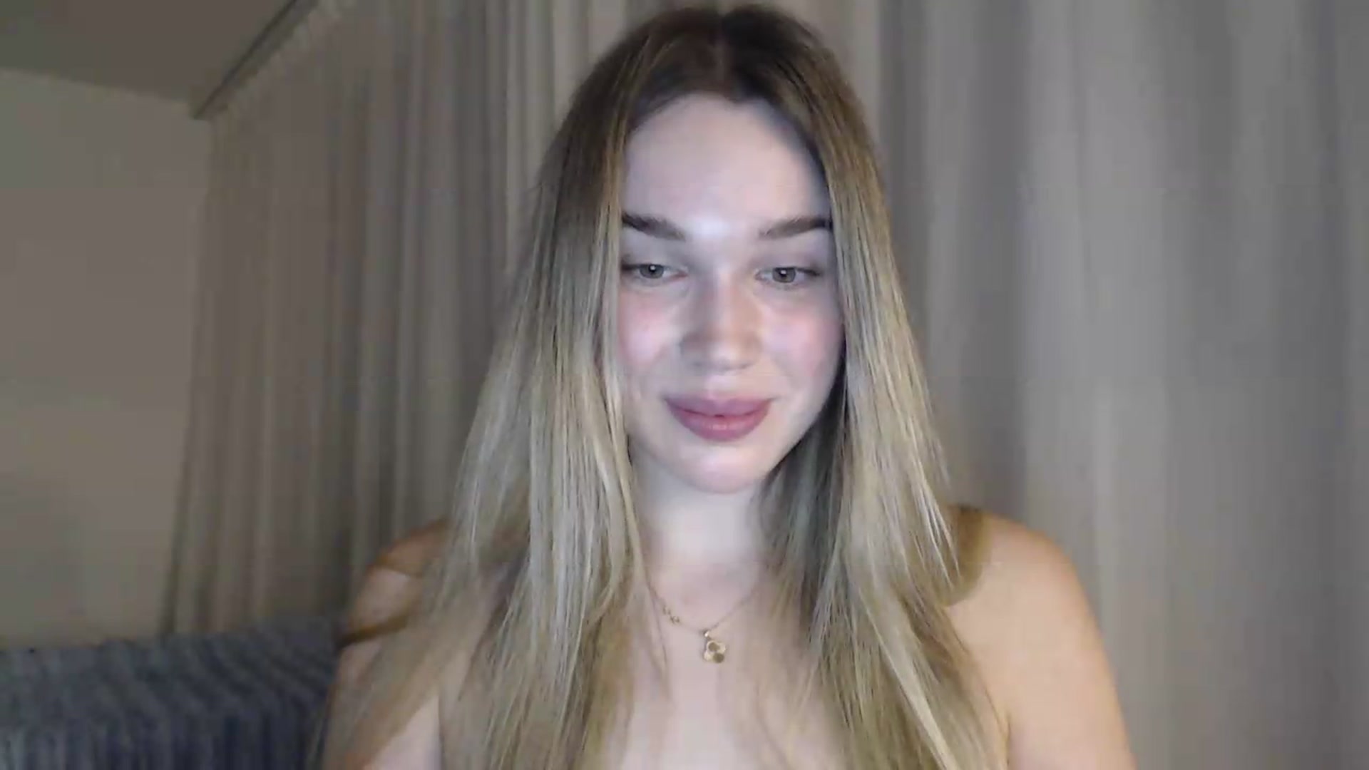 Gallery image thumbnail from Ooh_Cassie's myfreecams stream on, 07/06/2026, 21:43 image 4 of 20