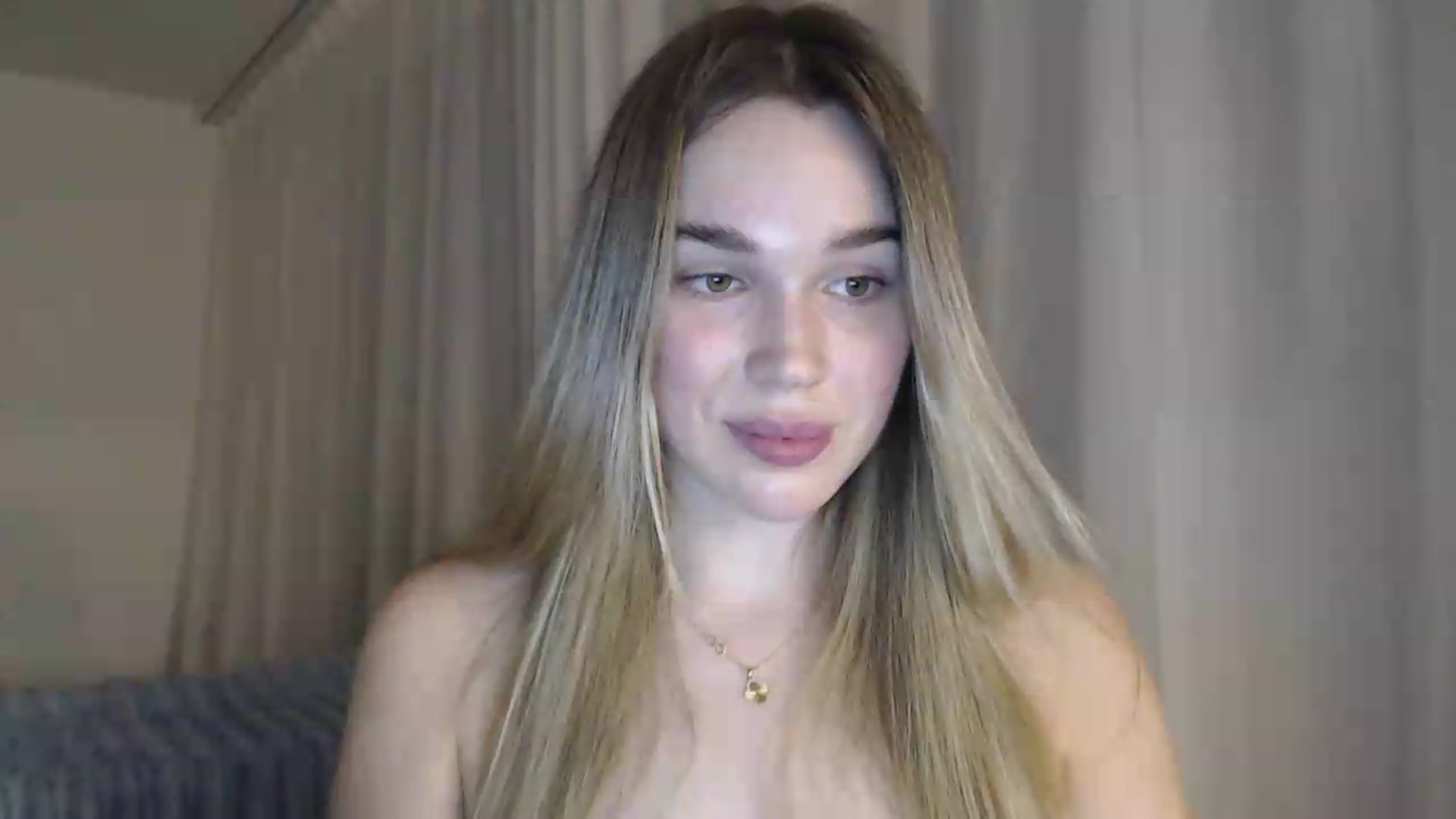 Gallery image thumbnail from Ooh_Cassie's myfreecams stream on, 07/06/2026, 21:43 image 7 of 20