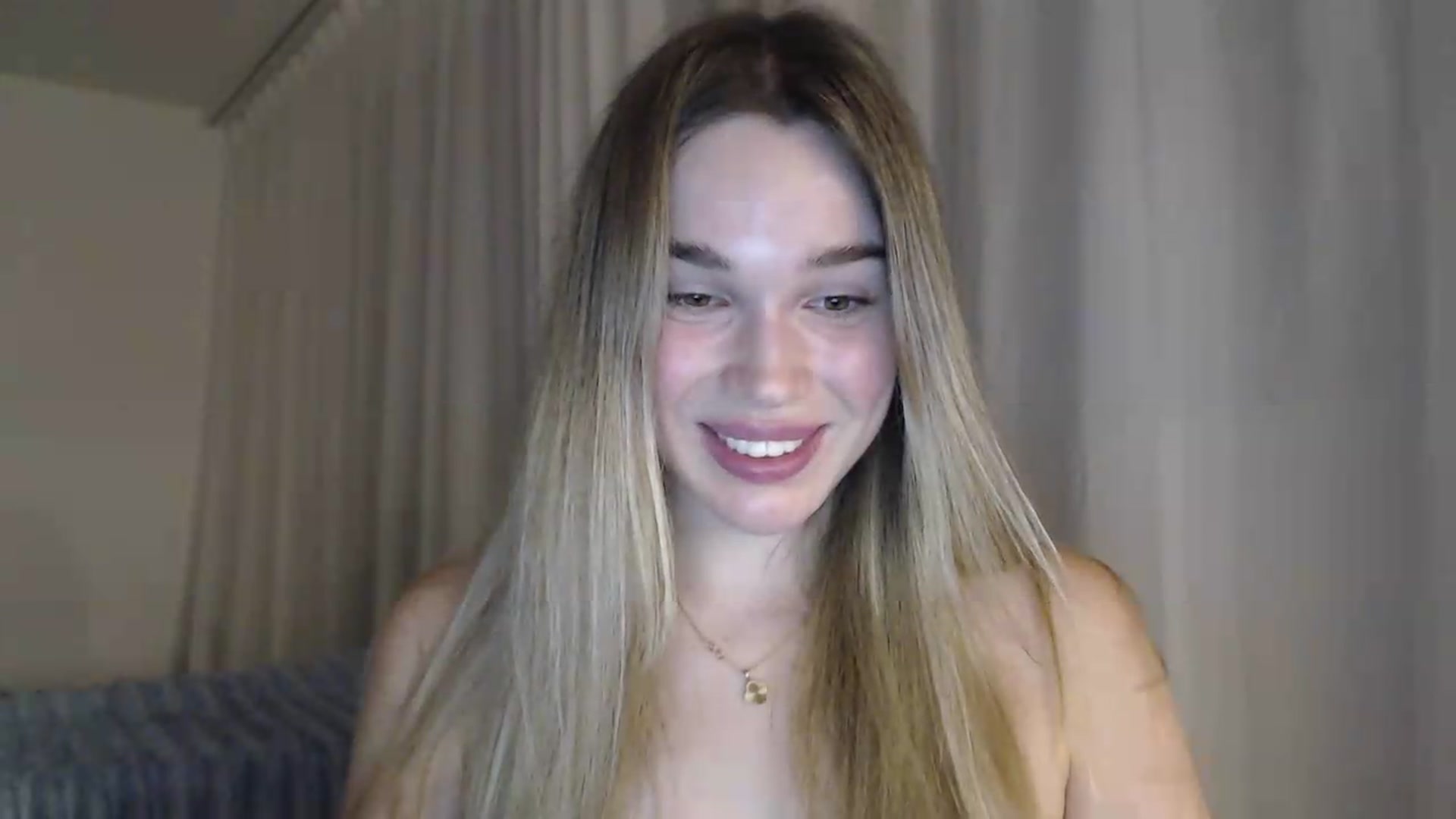Gallery image thumbnail from Ooh_Cassie's myfreecams stream on, 07/06/2026, 21:43 image 10 of 20