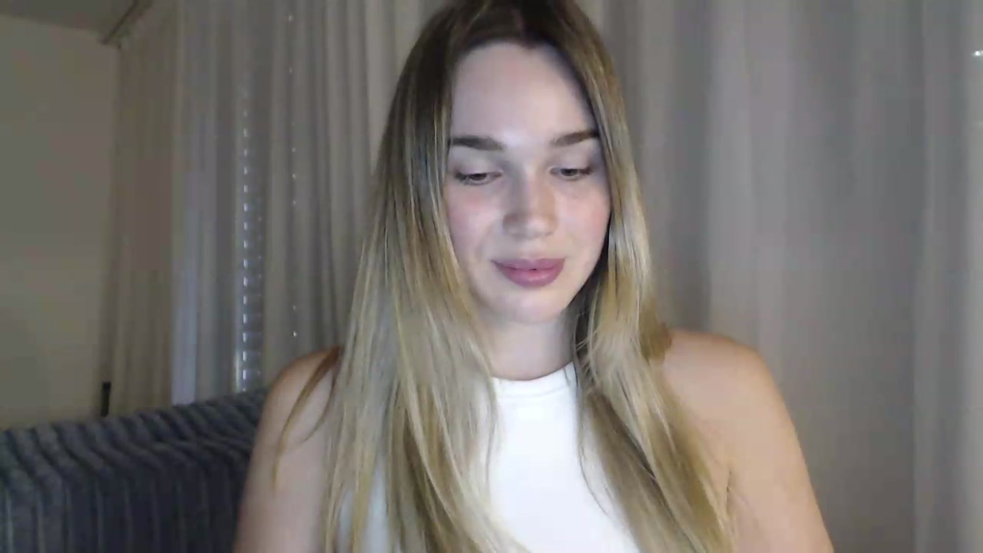 Gallery image thumbnail from Ooh_Cassie's myfreecams stream on, 07/07/2026, 18:41 image 17 of 20
