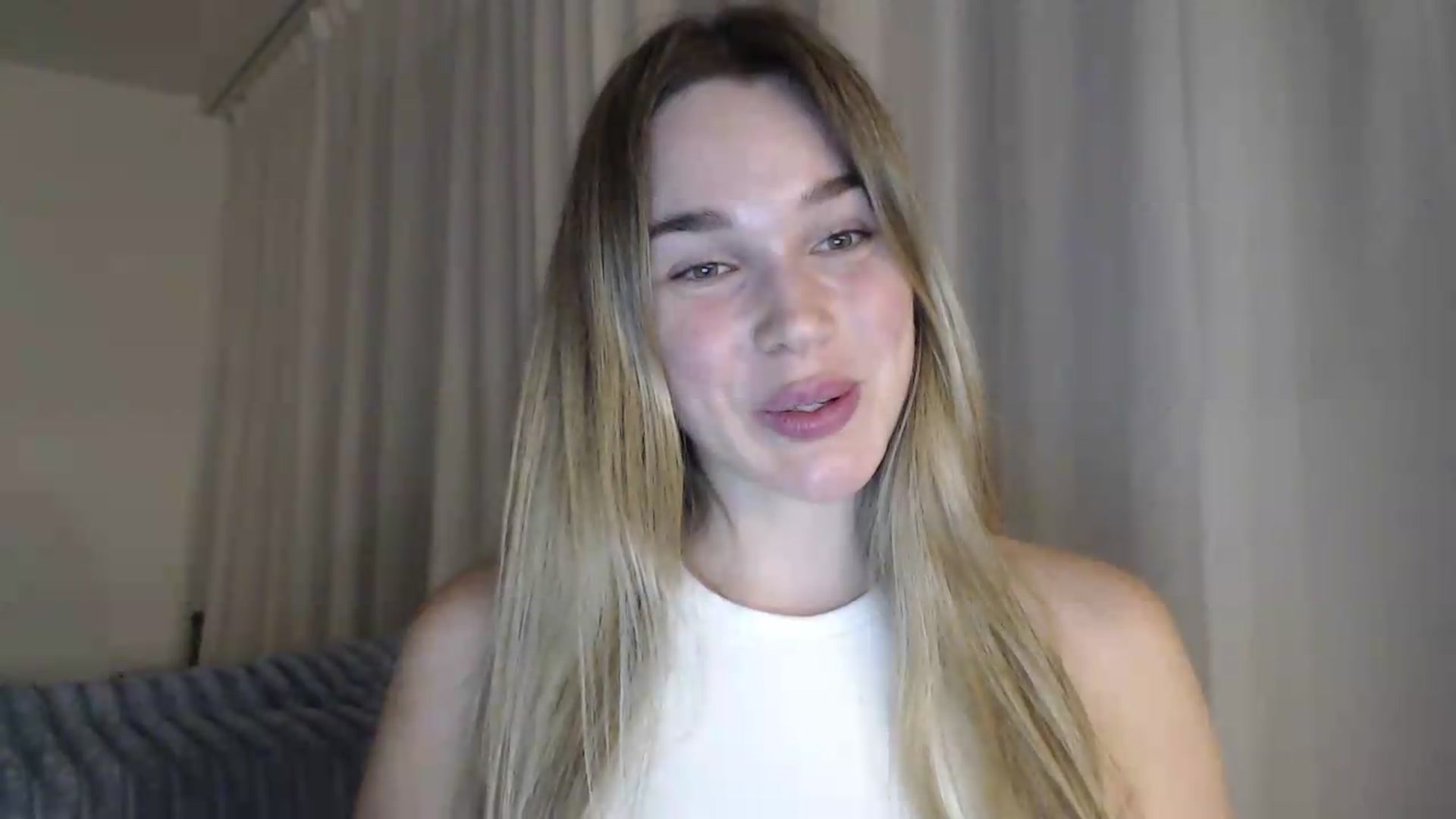 Gallery image thumbnail from Ooh_Cassie's myfreecams stream on, 07/07/2026, 20:20 image 10 of 20