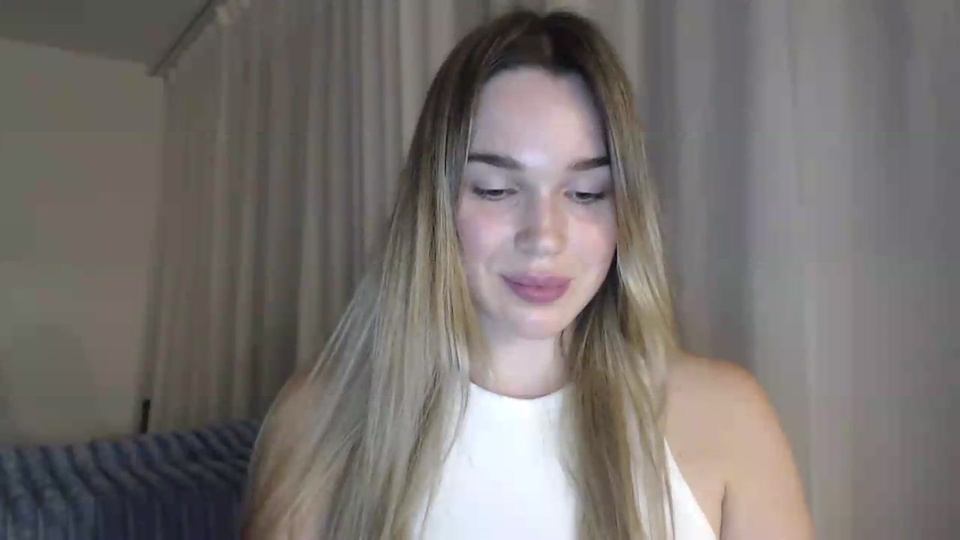 Gallery image thumbnail from Ooh_Cassie's myfreecams stream on, 07/07/2026, 20:20 image 8 of 20