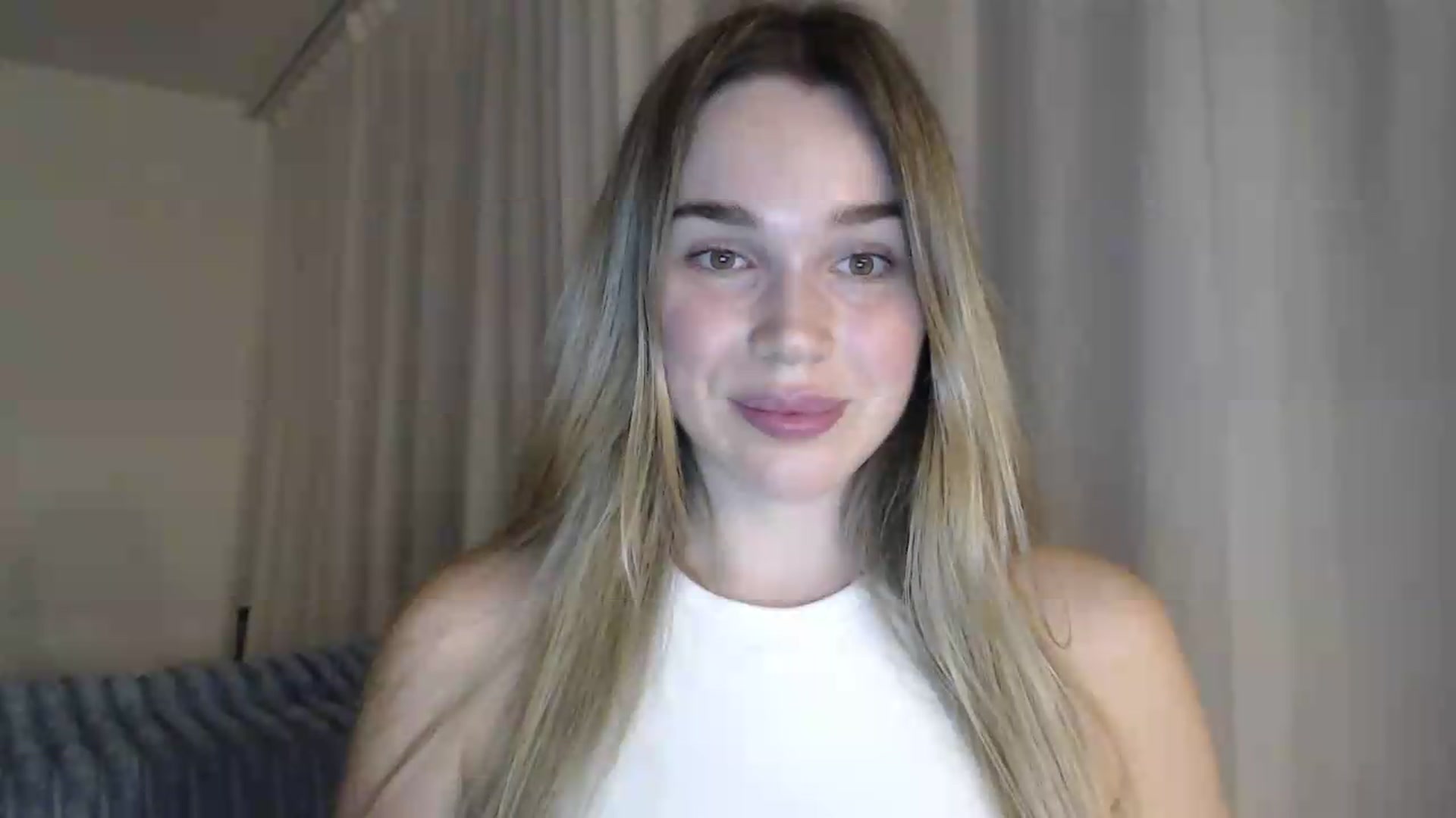 Gallery image thumbnail from Ooh_Cassie's myfreecams stream on, 07/07/2026, 20:20 image 9 of 20