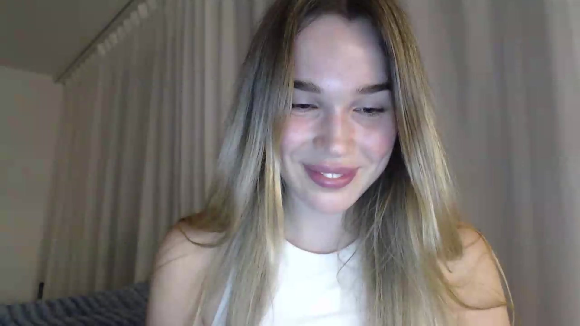 Gallery image thumbnail from Ooh_Cassie's myfreecams stream on, 07/07/2026, 21:50 image 18 of 20