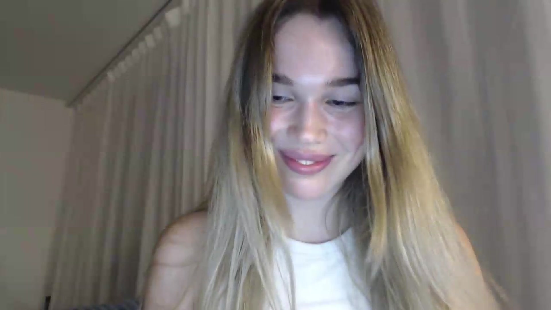 Gallery image thumbnail from Ooh_Cassie's myfreecams stream on, 07/07/2026, 21:50 image 20 of 20