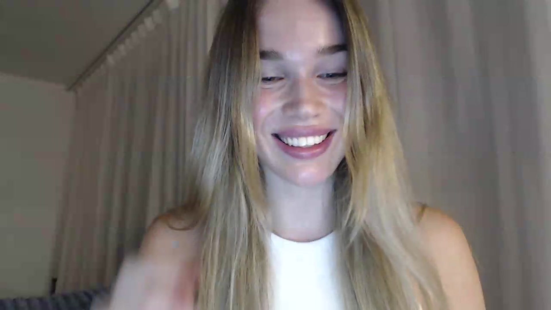 Gallery image thumbnail from Ooh_Cassie's myfreecams stream on, 07/07/2026, 21:50 image 11 of 20