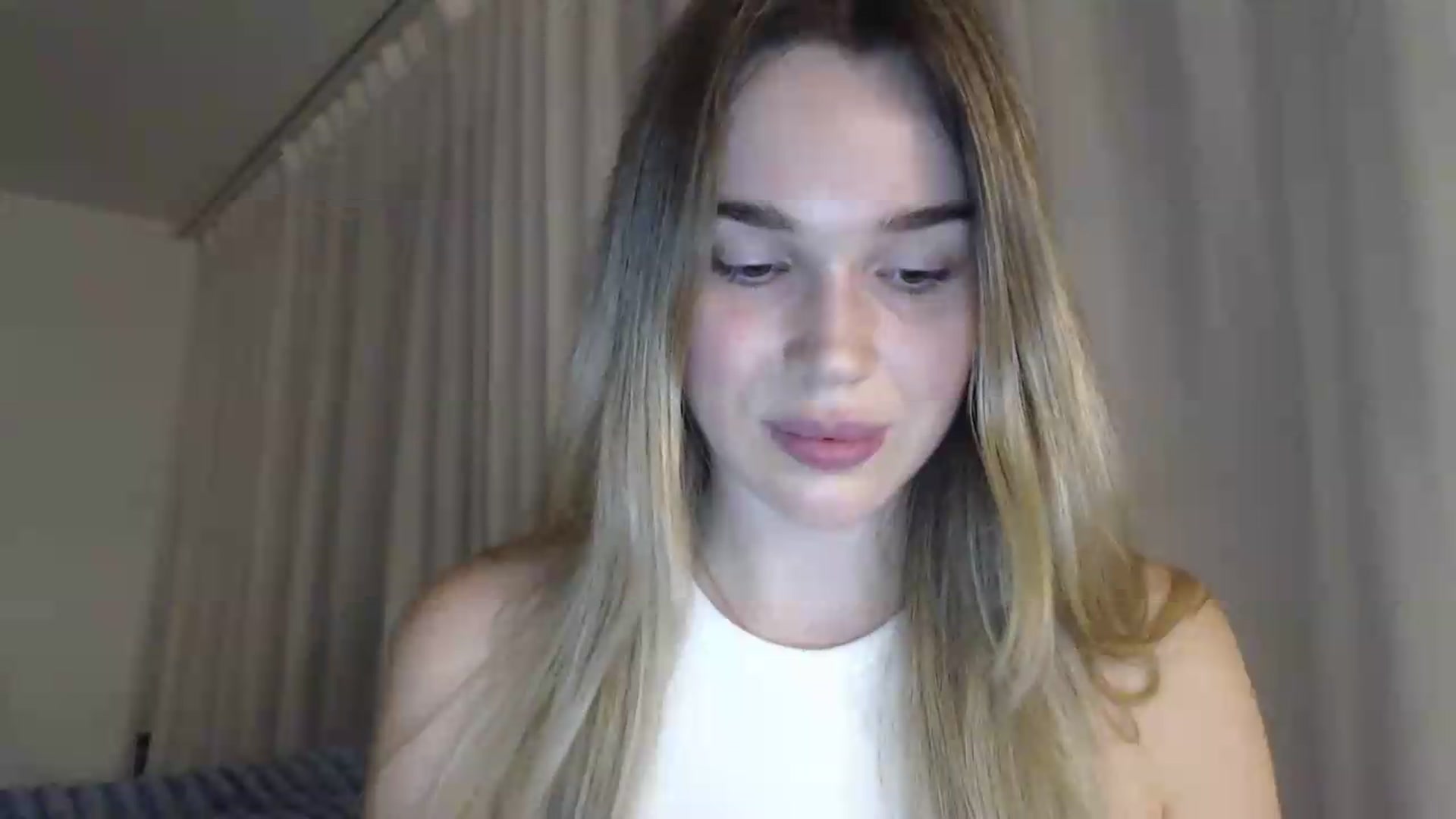 Gallery image thumbnail from Ooh_Cassie's myfreecams stream on, 07/07/2026, 21:50 image 12 of 20
