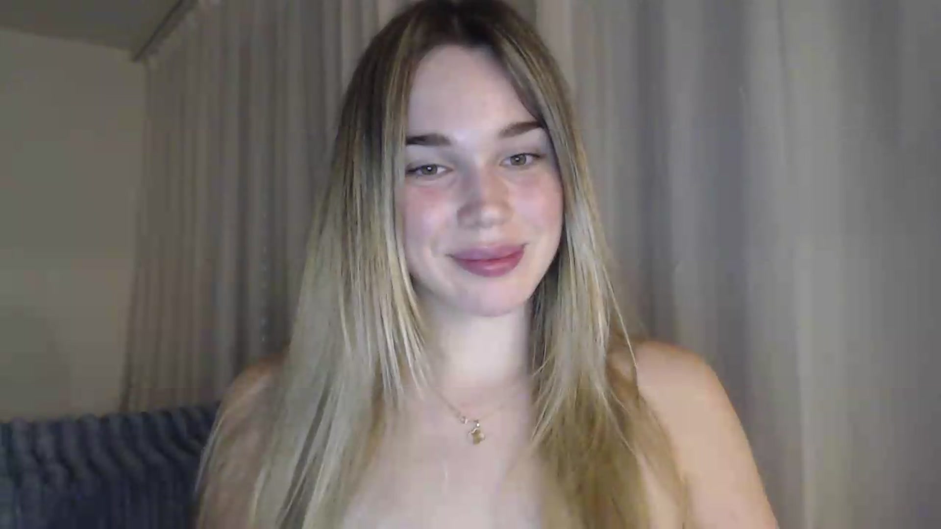 Gallery image thumbnail from Ooh_Cassie's myfreecams stream on, 07/08/2026, 19:41 image 12 of 20