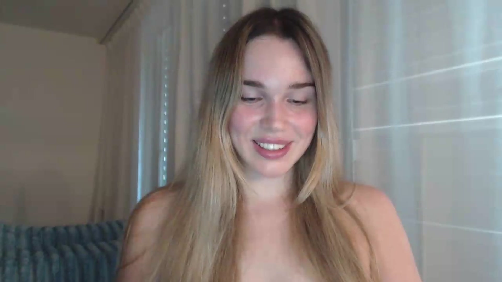 Gallery image thumbnail from Ooh_Cassie's myfreecams stream on, 07/15/2026, 17:16 image 4 of 20