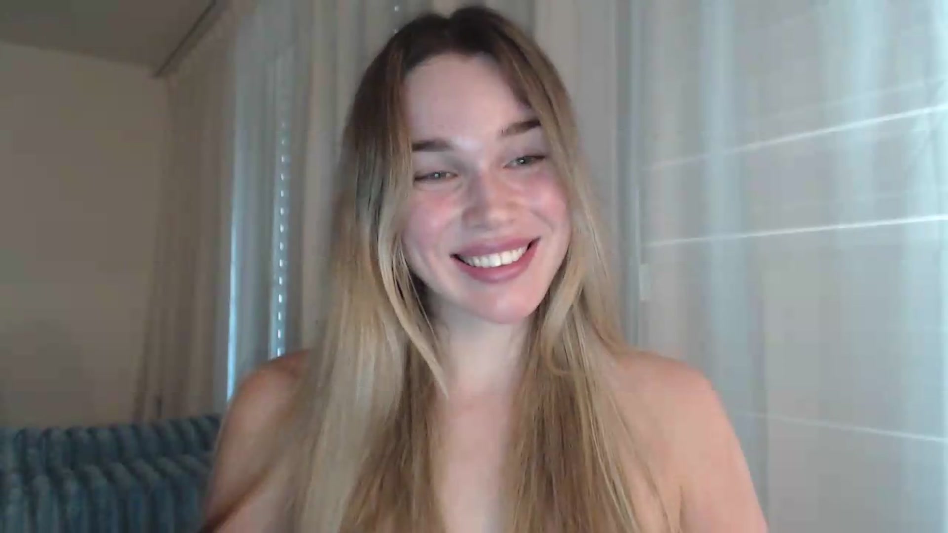 Gallery image thumbnail from Ooh_Cassie's myfreecams stream on, 07/15/2026, 17:16 image 5 of 20