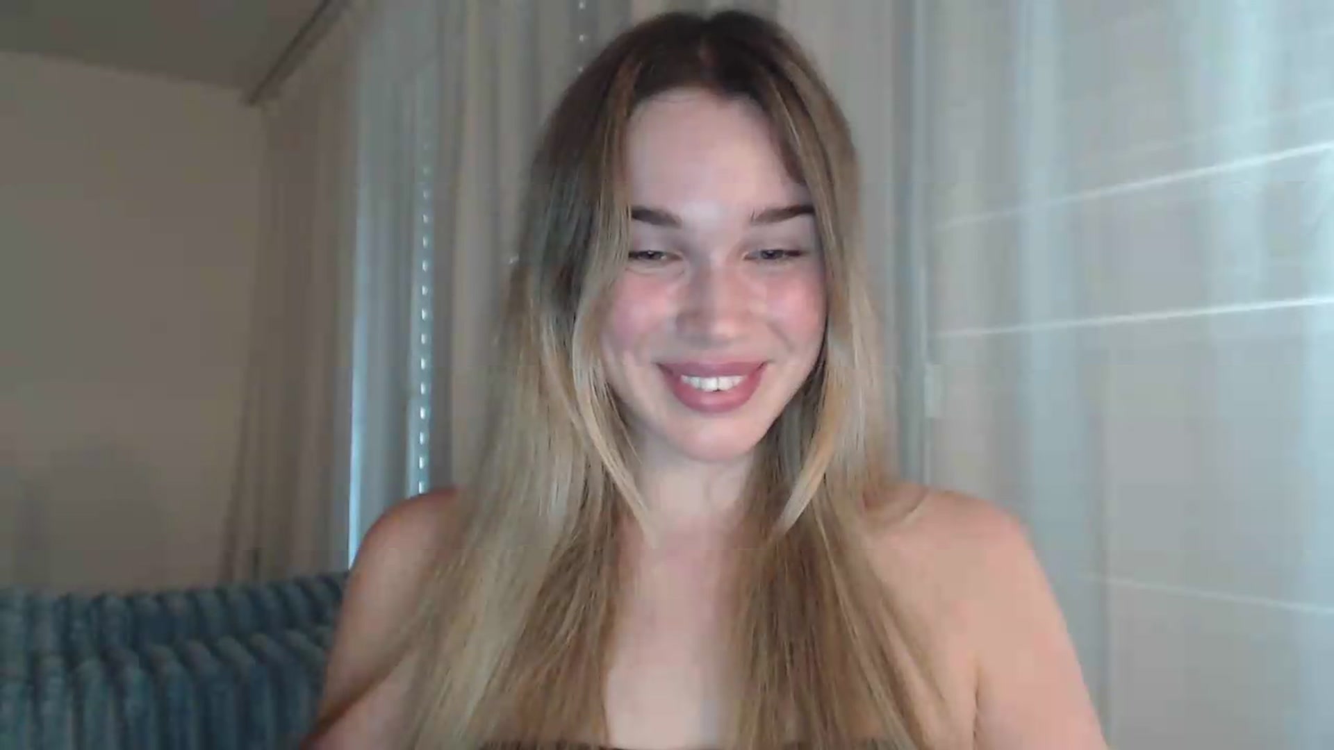 Gallery image thumbnail from Ooh_Cassie's myfreecams stream on, 07/15/2026, 17:16 image 6 of 20