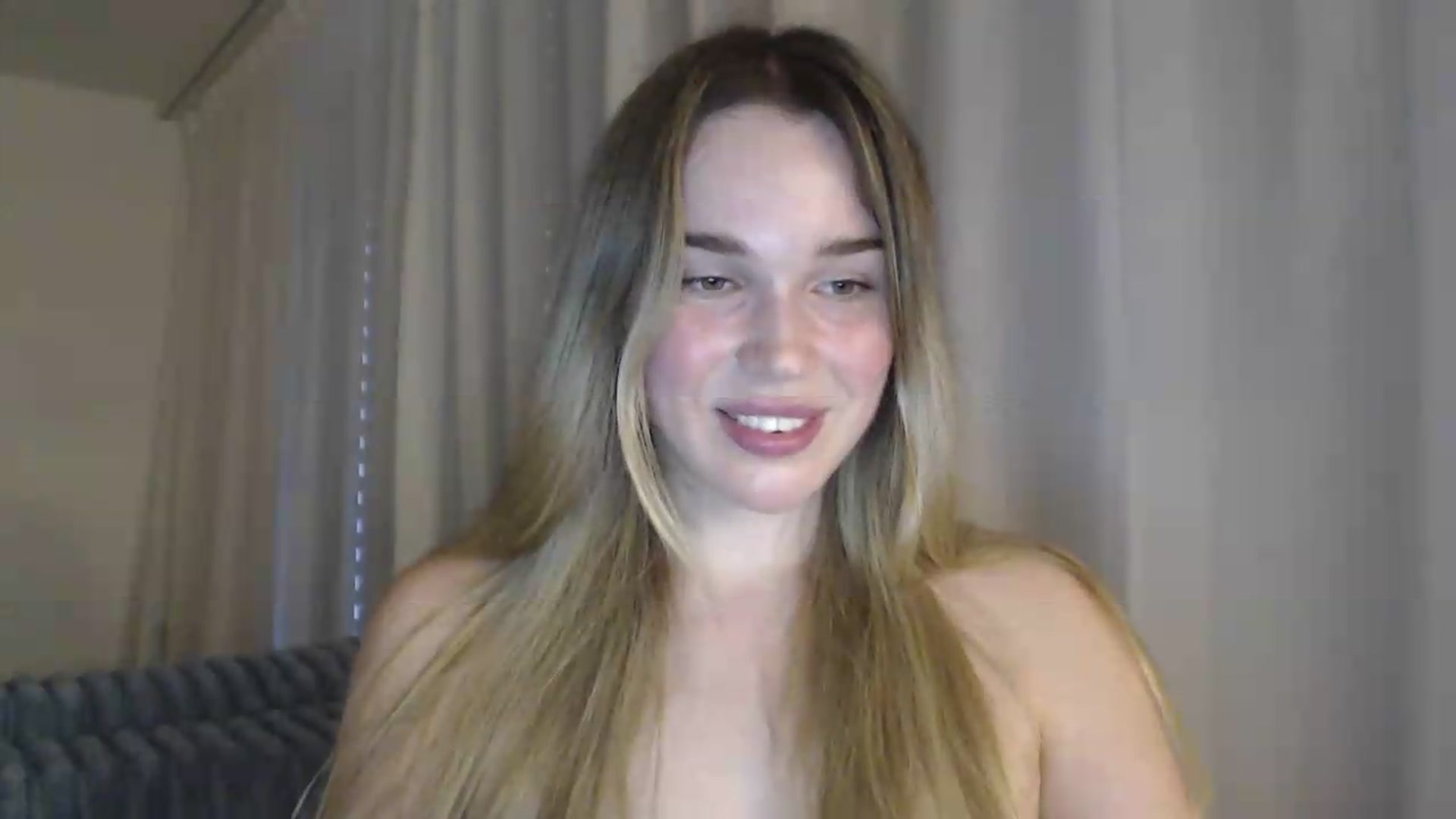 Gallery image thumbnail from Ooh_Cassie's myfreecams stream on, 07/15/2026, 17:16 image 16 of 20