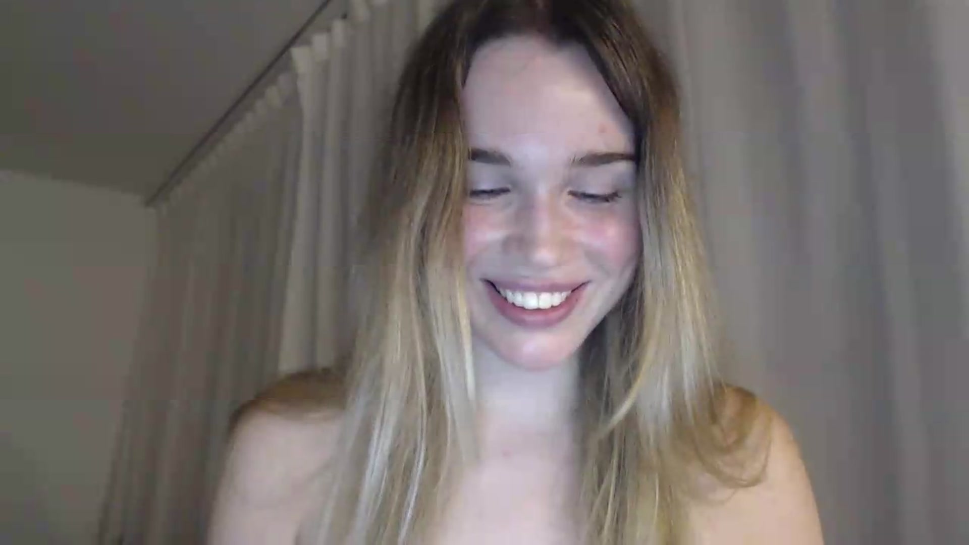 Gallery image thumbnail from Ooh_Cassie's myfreecams stream on, 07/15/2026, 19:54 image 19 of 20