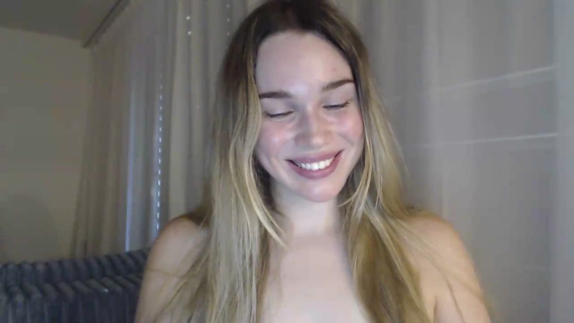 Gallery image thumbnail from Ooh_Cassie's myfreecams stream on, 07/15/2026, 19:54 image 3 of 20