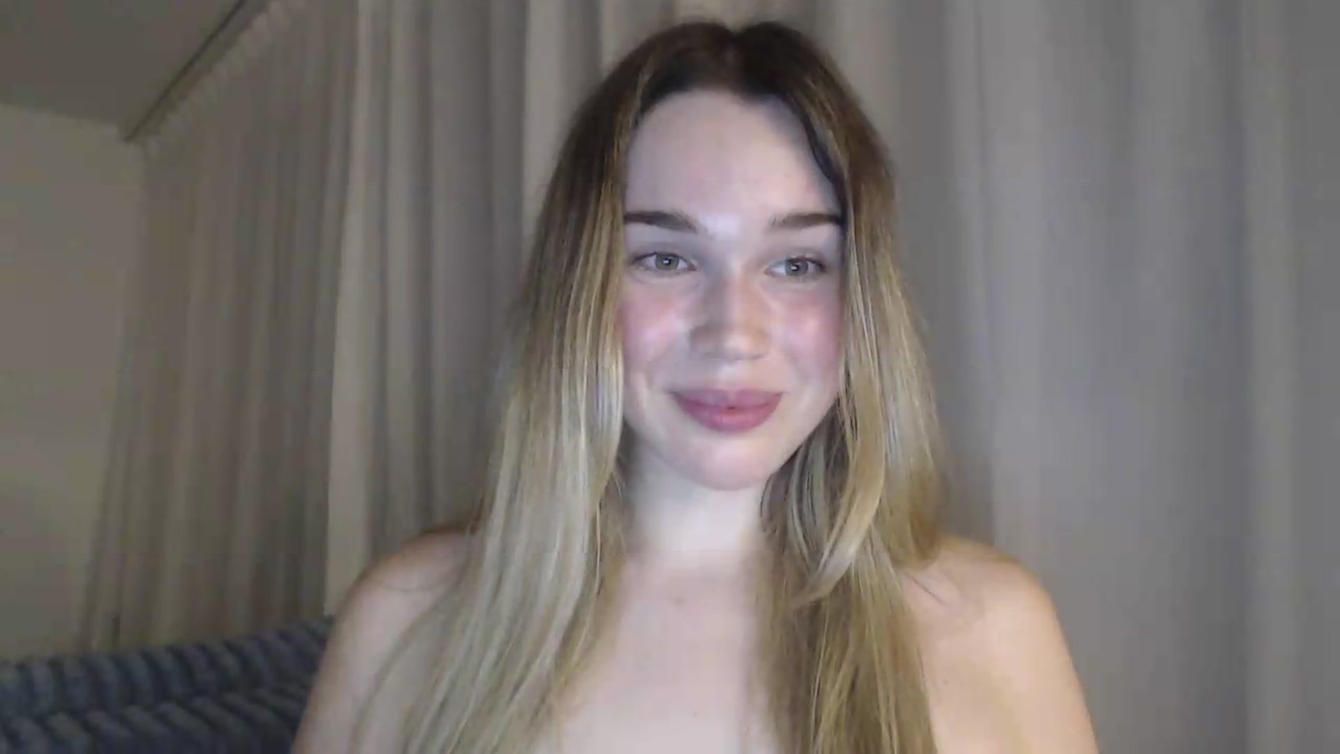 Gallery image thumbnail from Ooh_Cassie's myfreecams stream on, 07/15/2026, 20:54 image 3 of 20