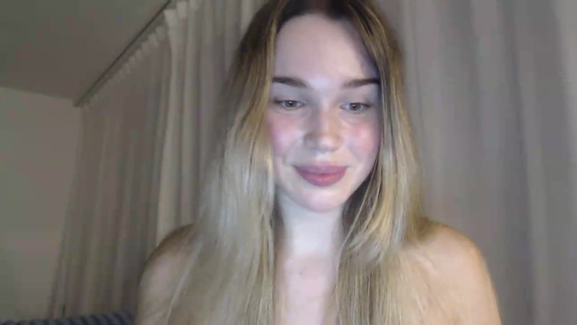 Gallery image thumbnail from Ooh_Cassie's myfreecams stream on, 07/15/2026, 20:54 image 17 of 20