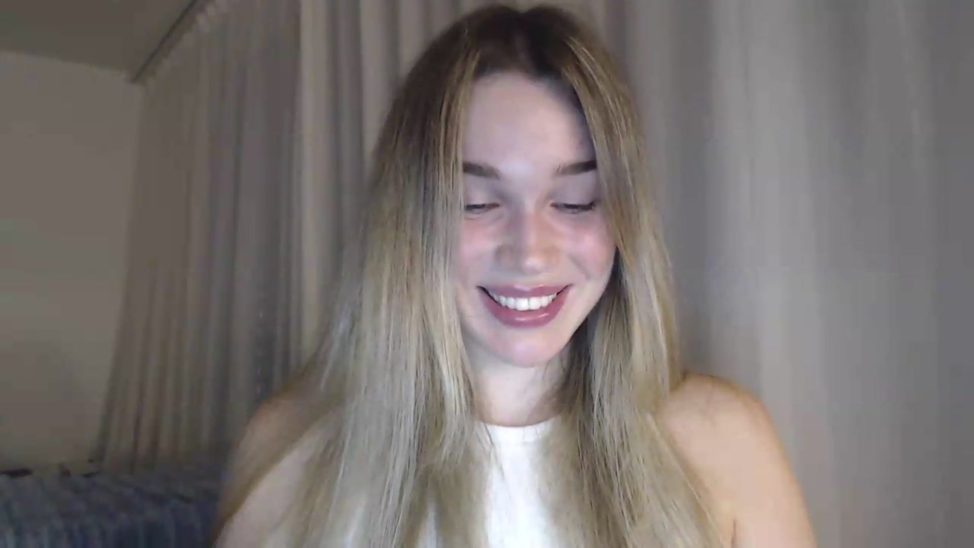 Gallery image thumbnail from Ooh_Cassie's myfreecams stream on, 07/16/2026, 18:24 image 3 of 20