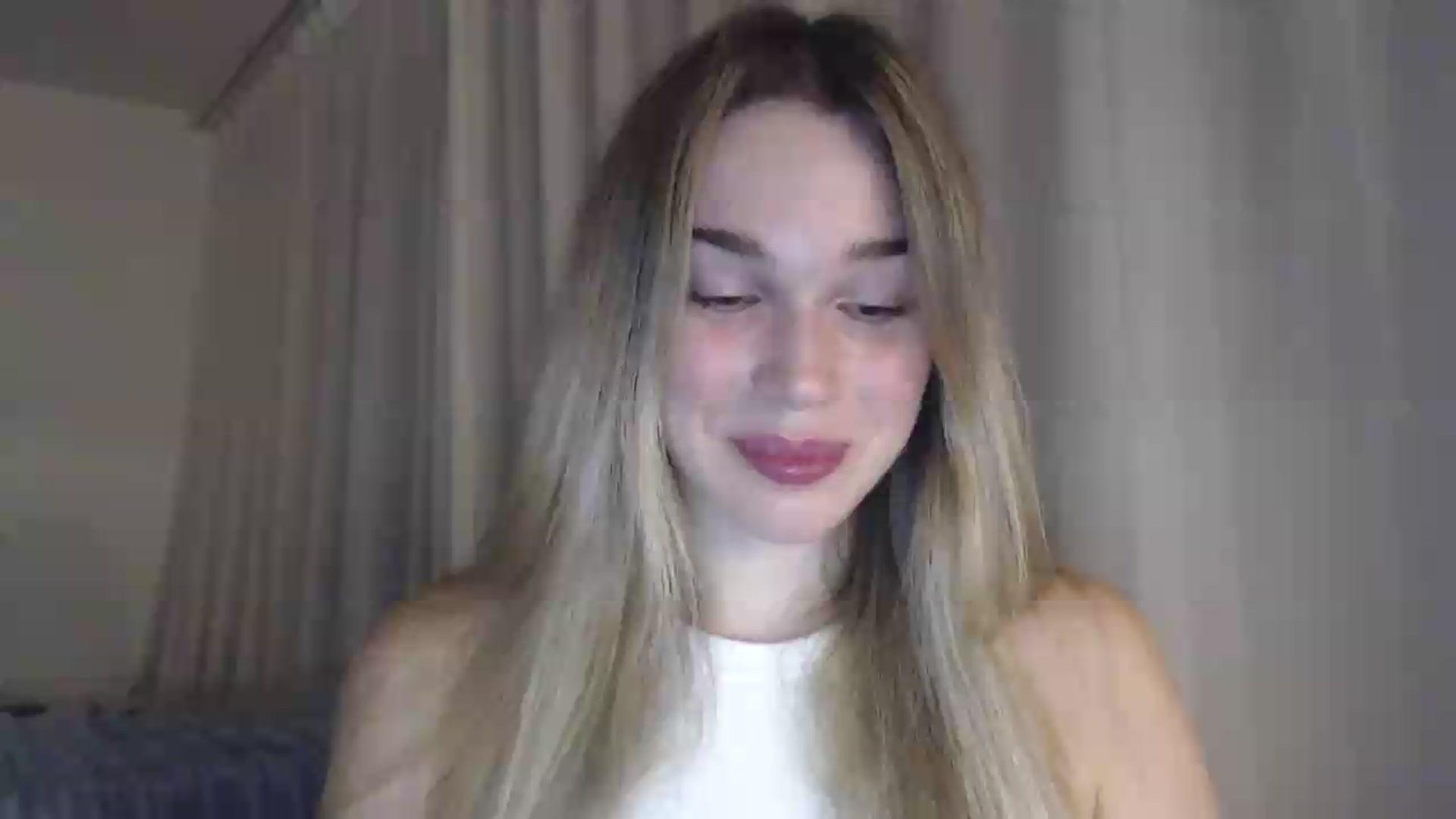 Gallery image thumbnail from Ooh_Cassie's myfreecams stream on, 07/16/2026, 18:24 image 1 of 20
