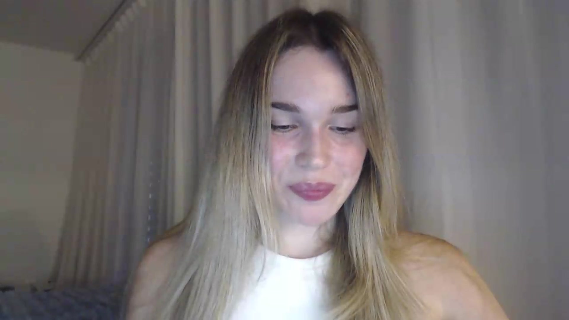 Gallery image thumbnail from Ooh_Cassie's myfreecams stream on, 07/16/2026, 18:24 image 9 of 20