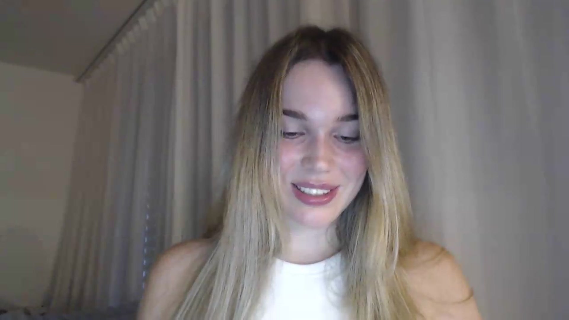 Gallery image thumbnail from Ooh_Cassie's myfreecams stream on, 07/16/2026, 18:24 image 14 of 20