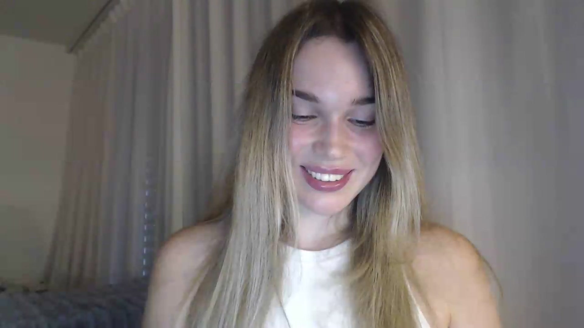 Gallery image thumbnail from Ooh_Cassie's myfreecams stream on, 07/16/2026, 18:24 image 19 of 20