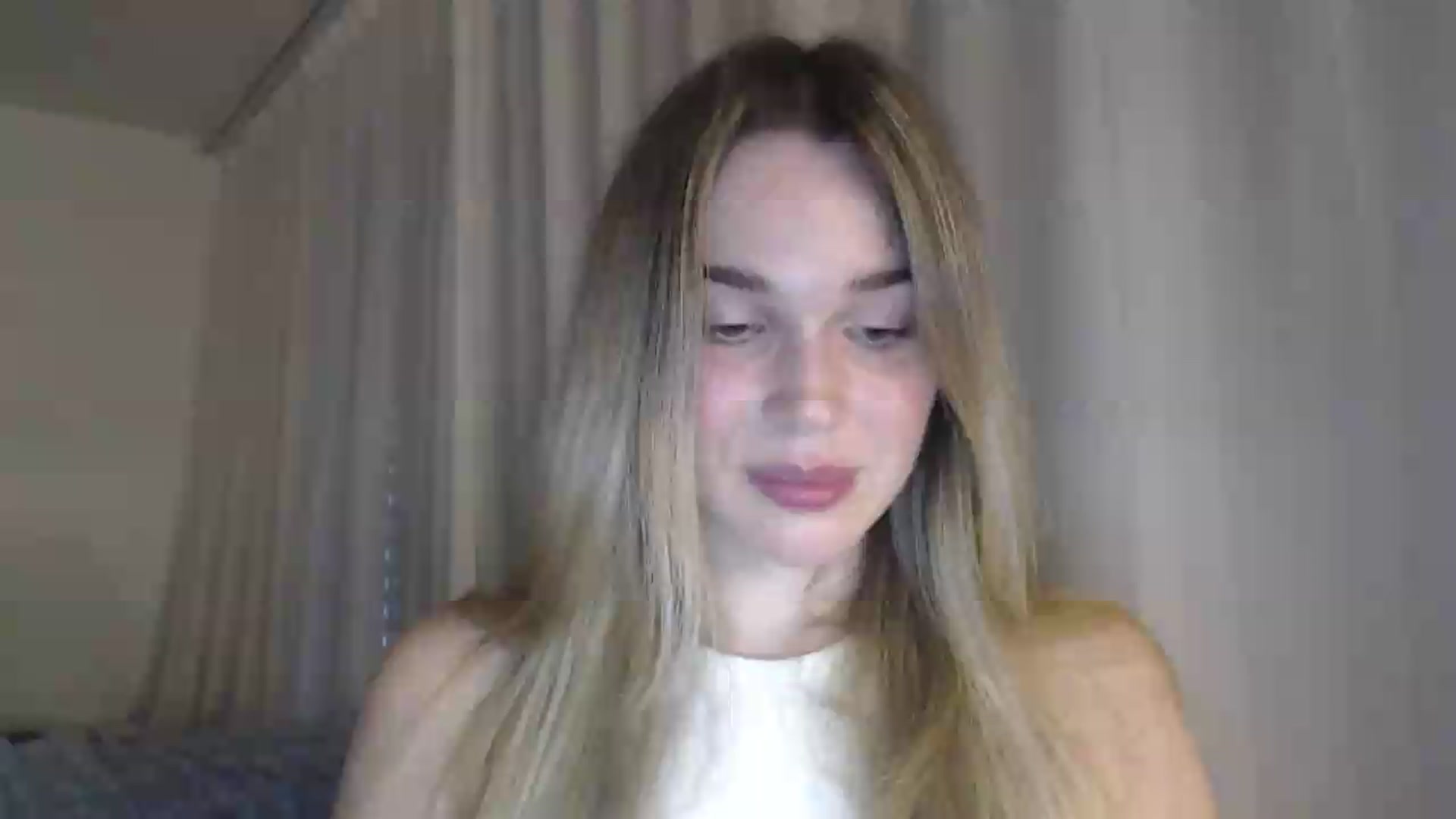 Gallery image thumbnail from Ooh_Cassie's myfreecams stream on, 07/16/2026, 18:24 image 11 of 20