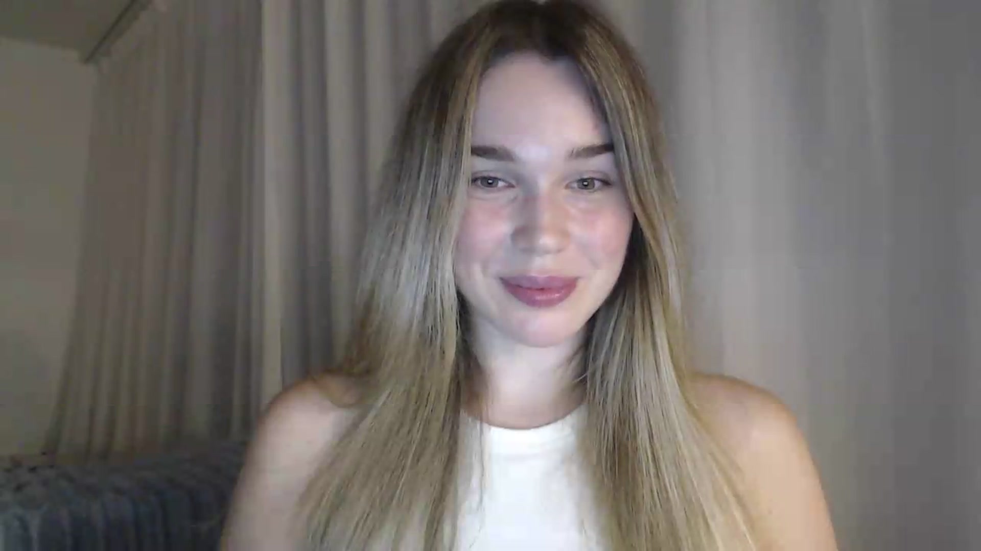 Gallery image thumbnail from Ooh_Cassie's myfreecams stream on, 07/16/2026, 19:26 image 12 of 20