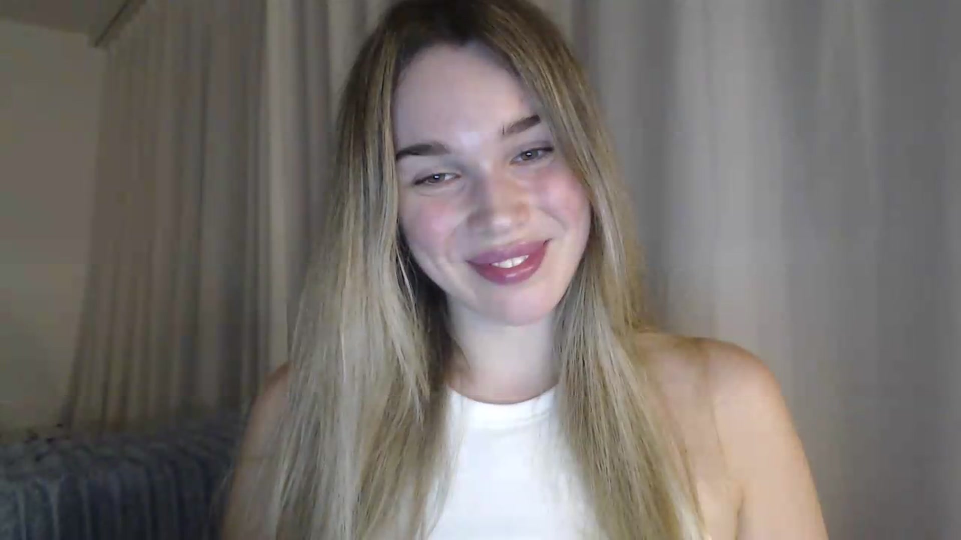 Gallery image thumbnail from Ooh_Cassie's myfreecams stream on, 07/16/2026, 19:26 image 5 of 20