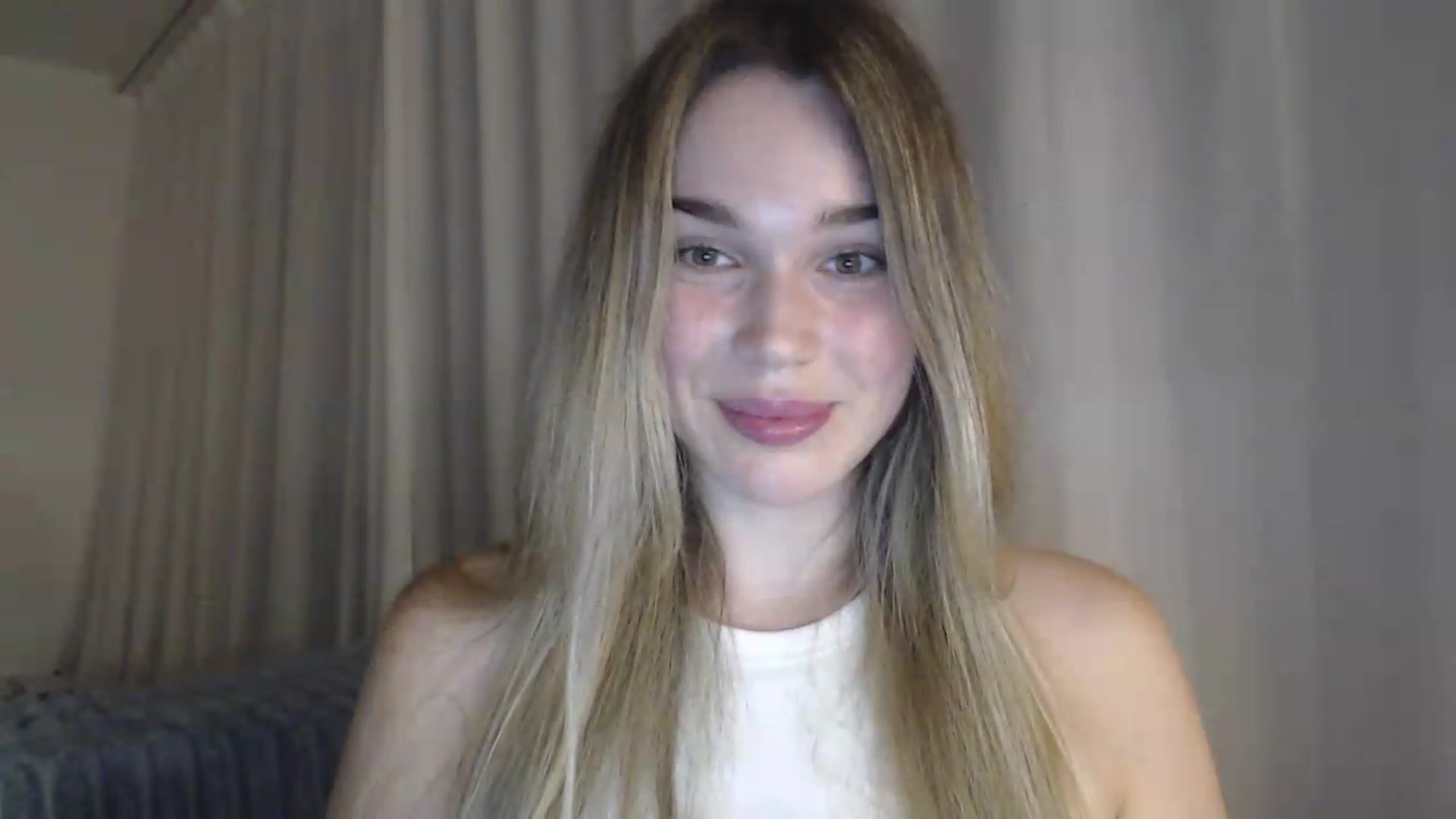 Gallery image thumbnail from Ooh_Cassie's myfreecams stream on, 07/16/2026, 19:26 image 16 of 20