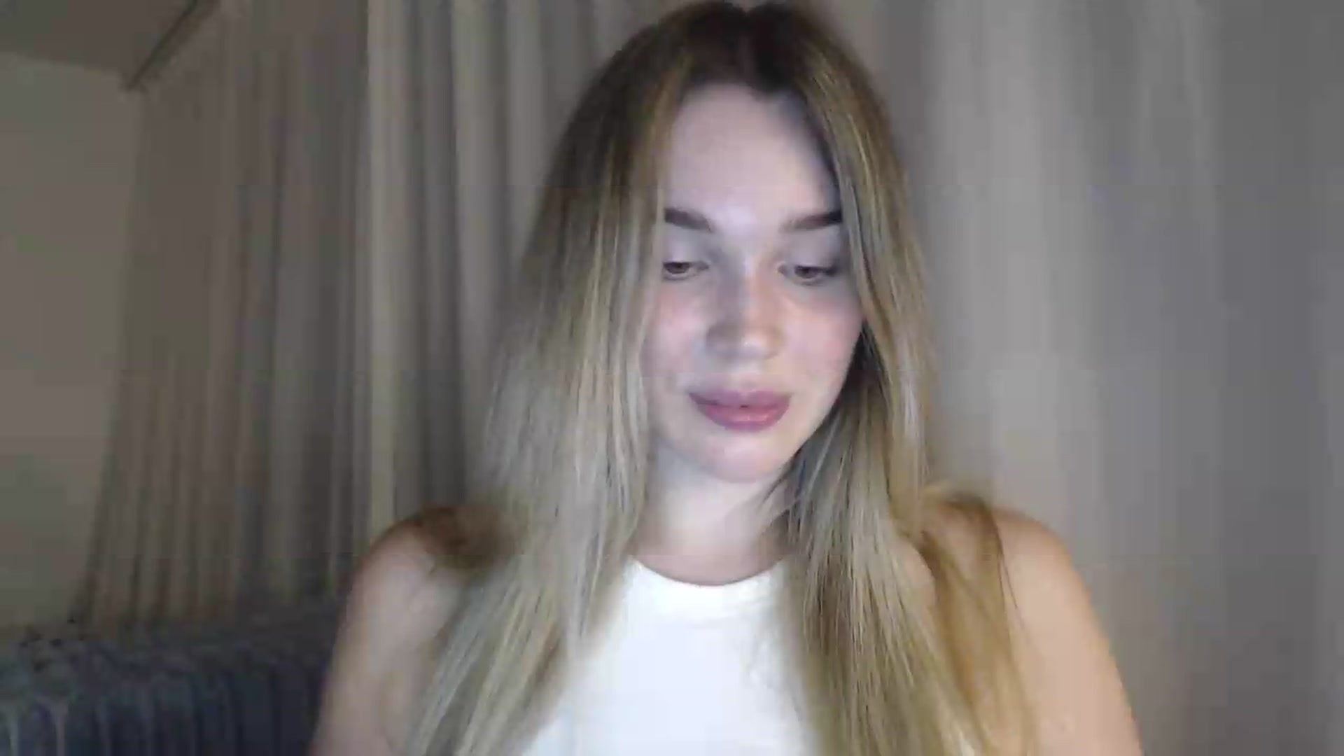 Gallery image thumbnail from Ooh_Cassie's myfreecams stream on, 07/16/2026, 19:26 image 10 of 20
