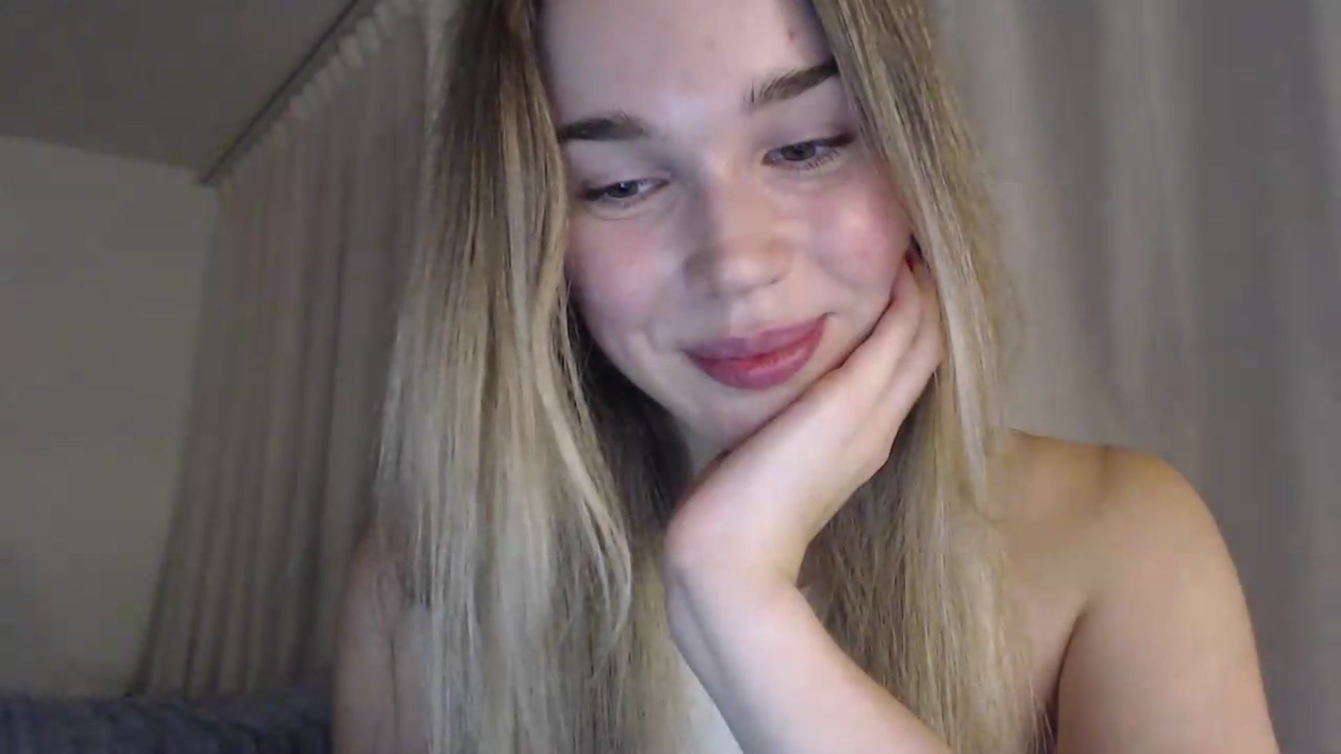 Gallery image thumbnail from Ooh_Cassie's myfreecams stream on, 07/16/2026, 20:41 image 6 of 20
