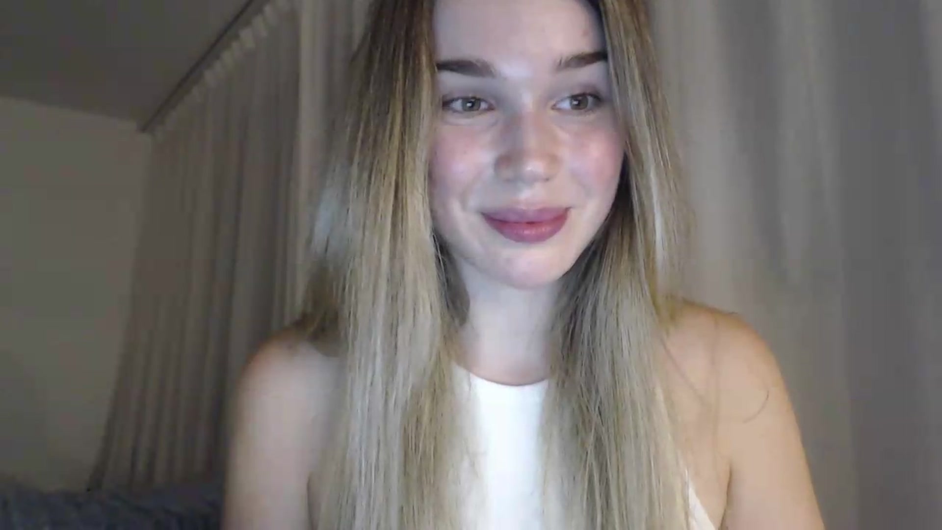 Gallery image thumbnail from Ooh_Cassie's myfreecams stream on, 07/16/2026, 20:41 image 9 of 20
