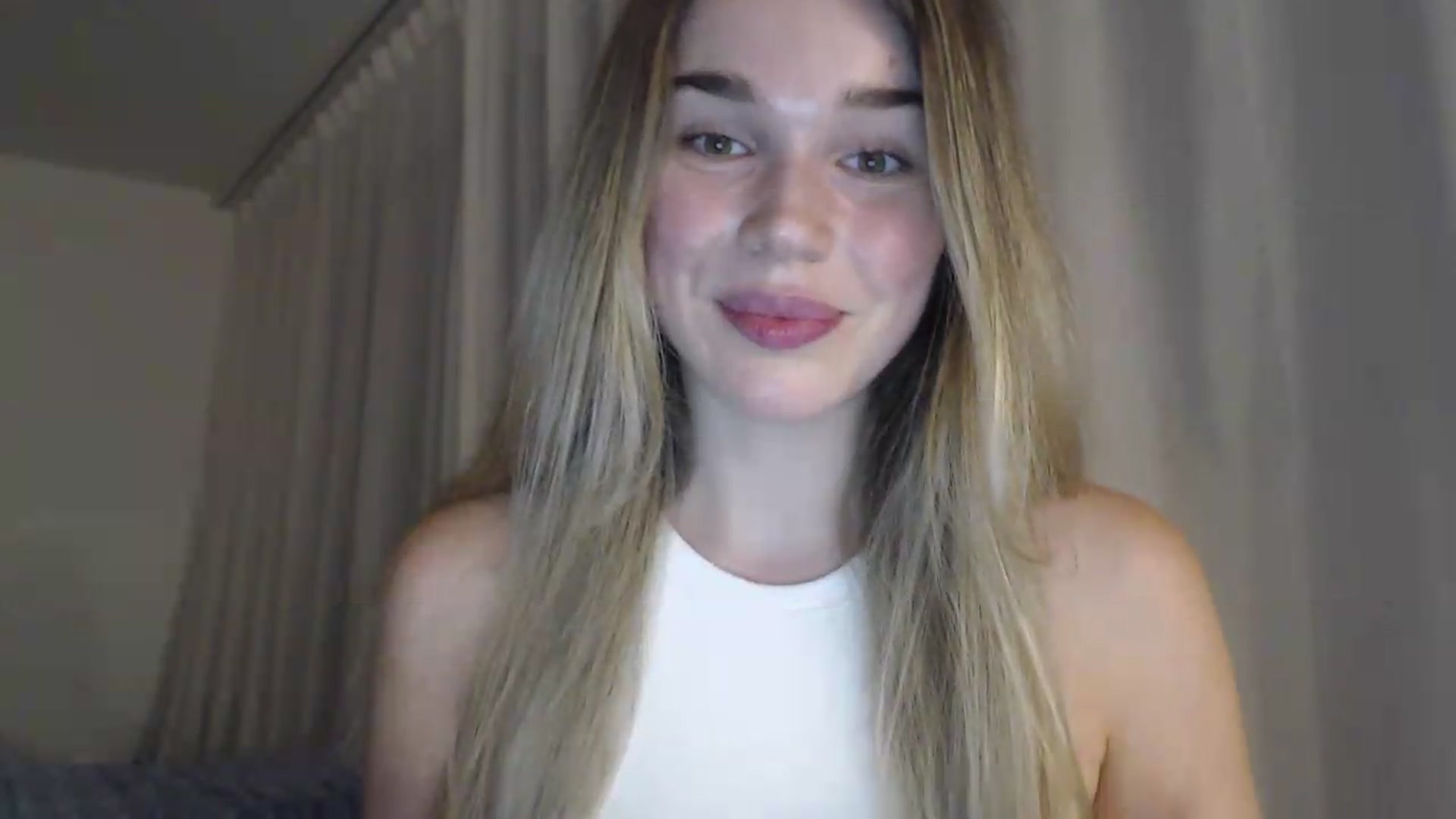 Gallery image thumbnail from Ooh_Cassie's myfreecams stream on, 07/16/2026, 20:41 image 14 of 20