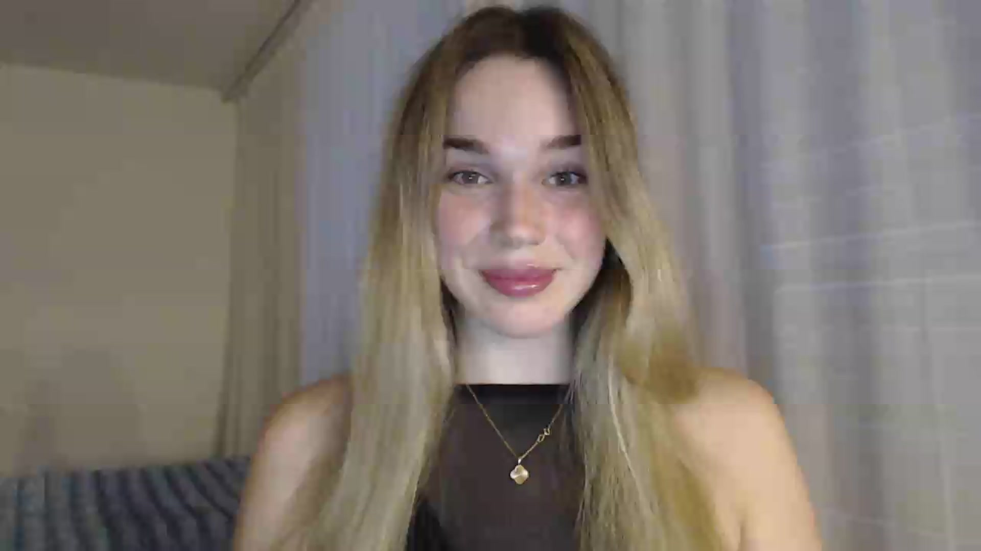 Gallery image thumbnail from Ooh_Cassie's myfreecams stream on, 07/17/2026, 19:11 image 3 of 20