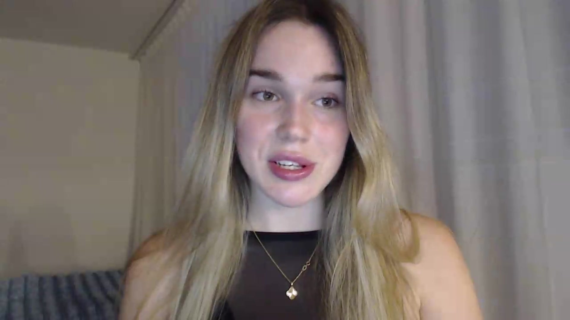 Gallery image thumbnail from Ooh_Cassie's myfreecams stream on, 07/17/2026, 19:11 image 18 of 20