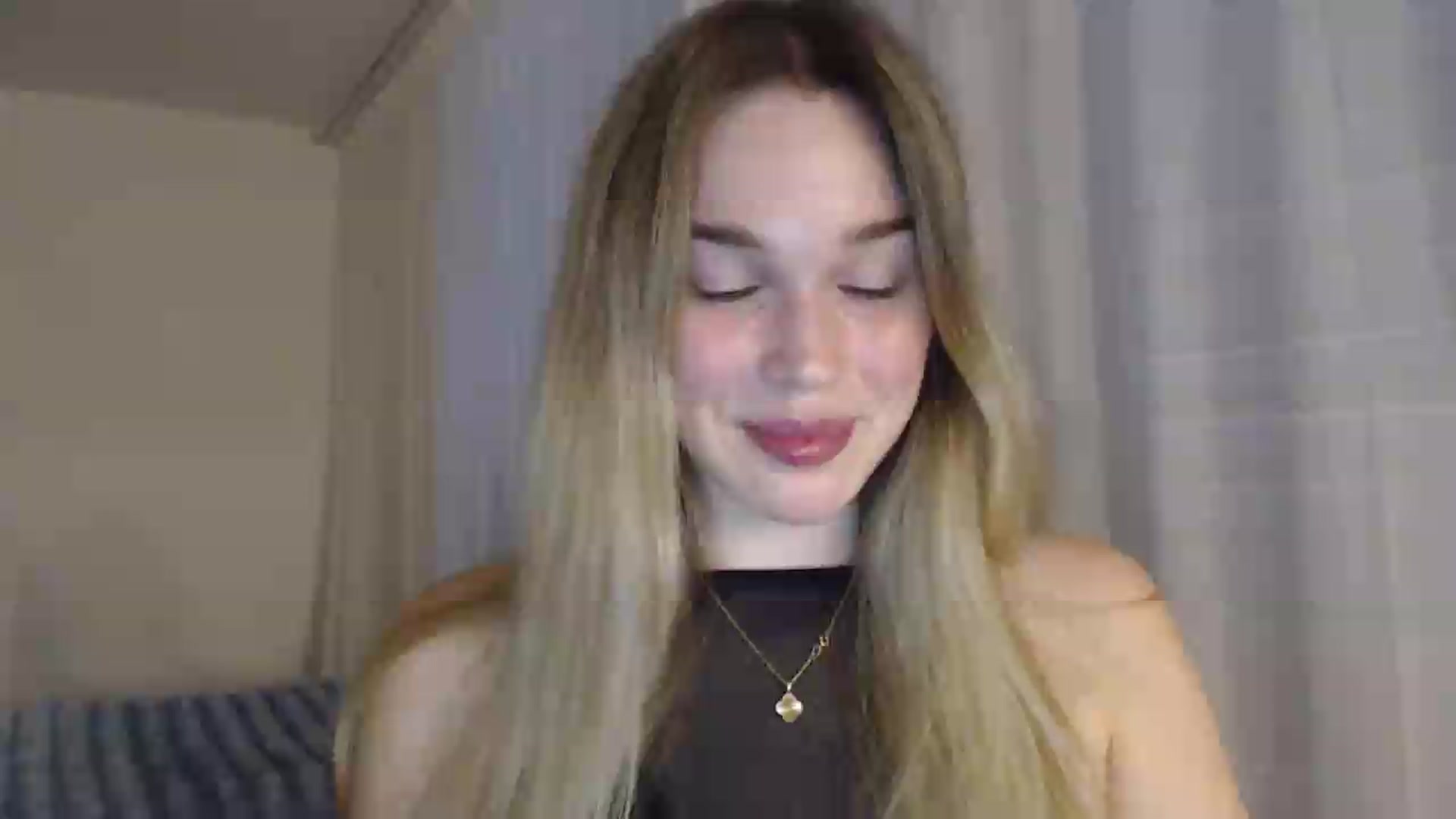 Gallery image thumbnail from Ooh_Cassie's myfreecams stream on, 07/17/2026, 19:11 image 7 of 20
