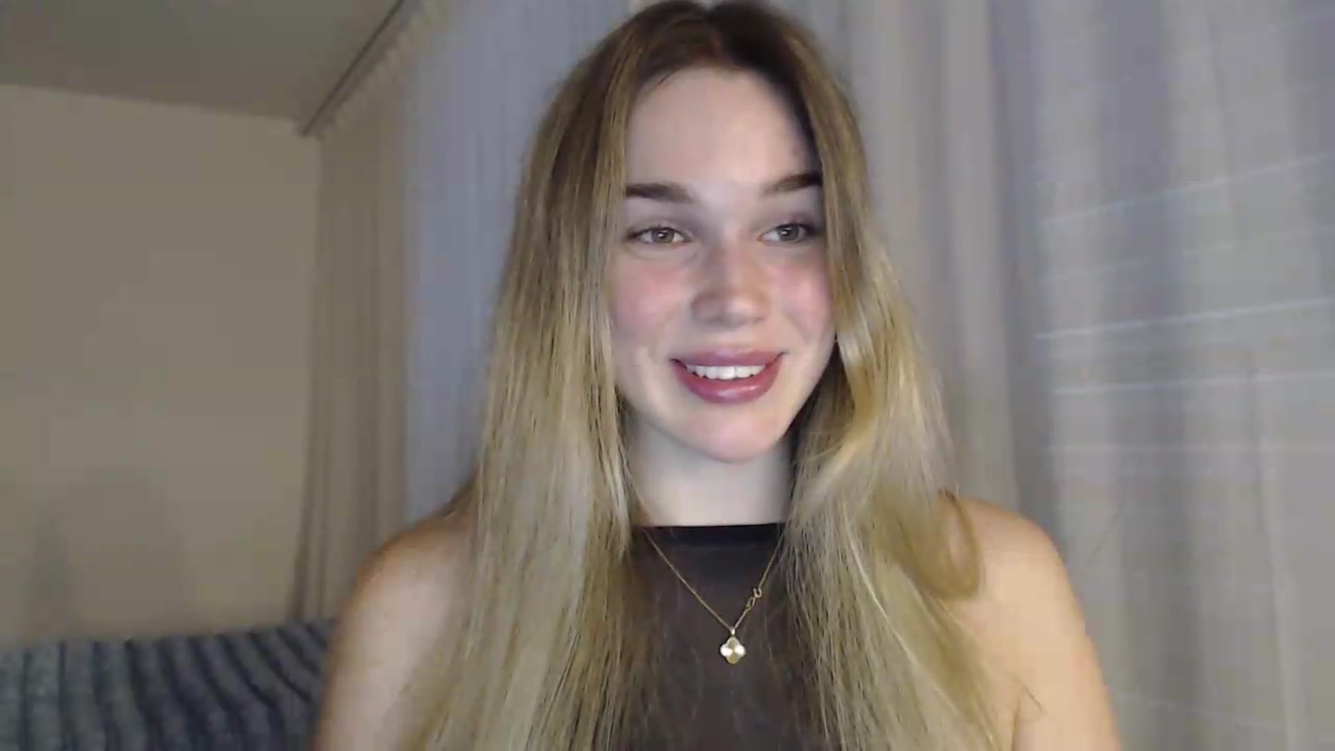 Gallery image thumbnail from Ooh_Cassie's myfreecams stream on, 07/17/2026, 19:11 image 2 of 20