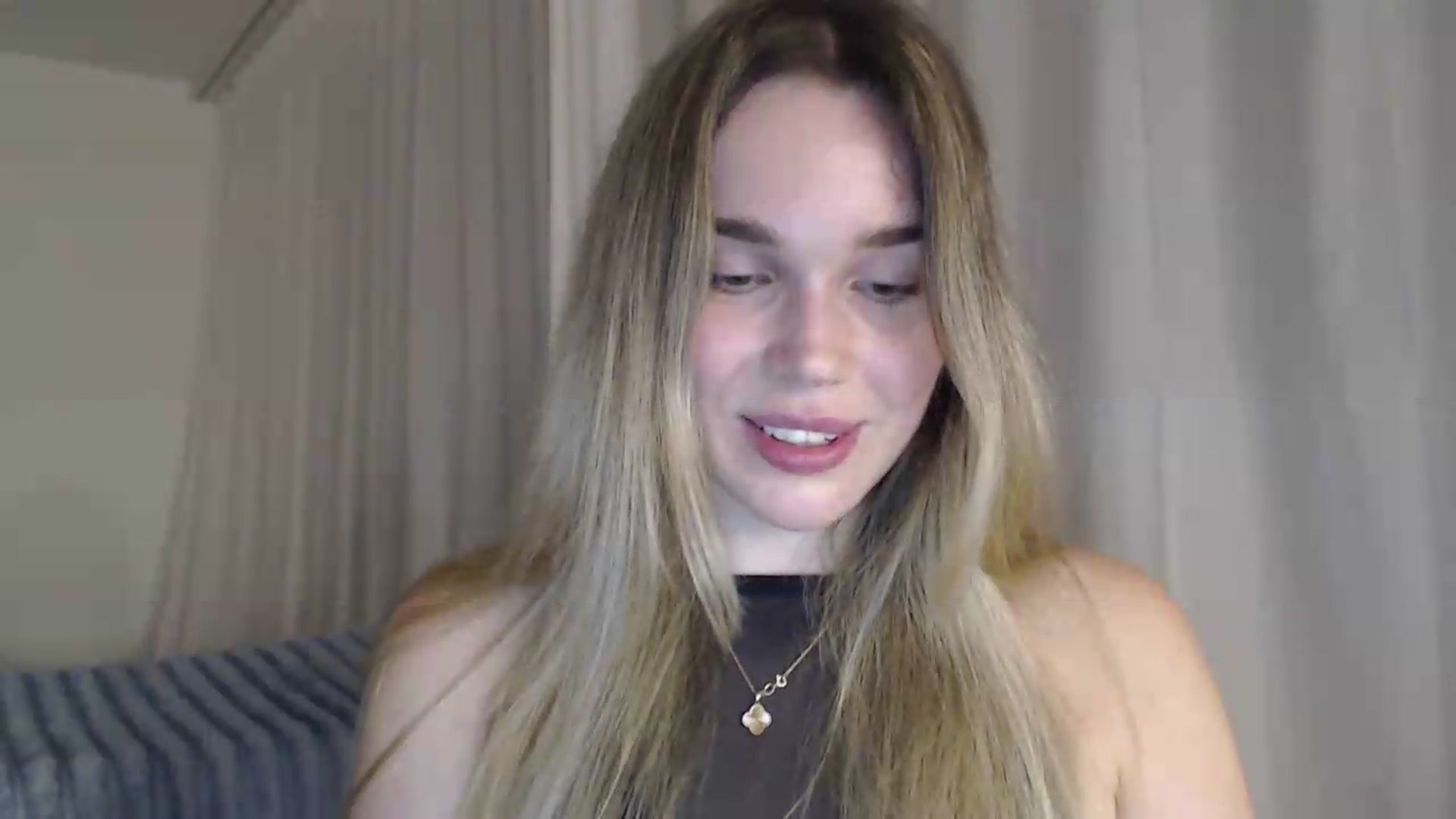 Gallery image thumbnail from Ooh_Cassie's myfreecams stream on, 07/17/2026, 20:38 image 7 of 20