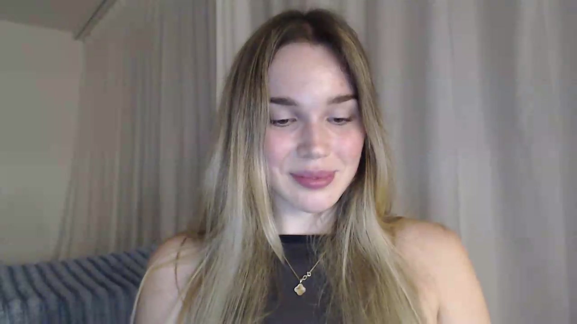 Gallery image thumbnail from Ooh_Cassie's myfreecams stream on, 07/17/2026, 20:38 image 12 of 20